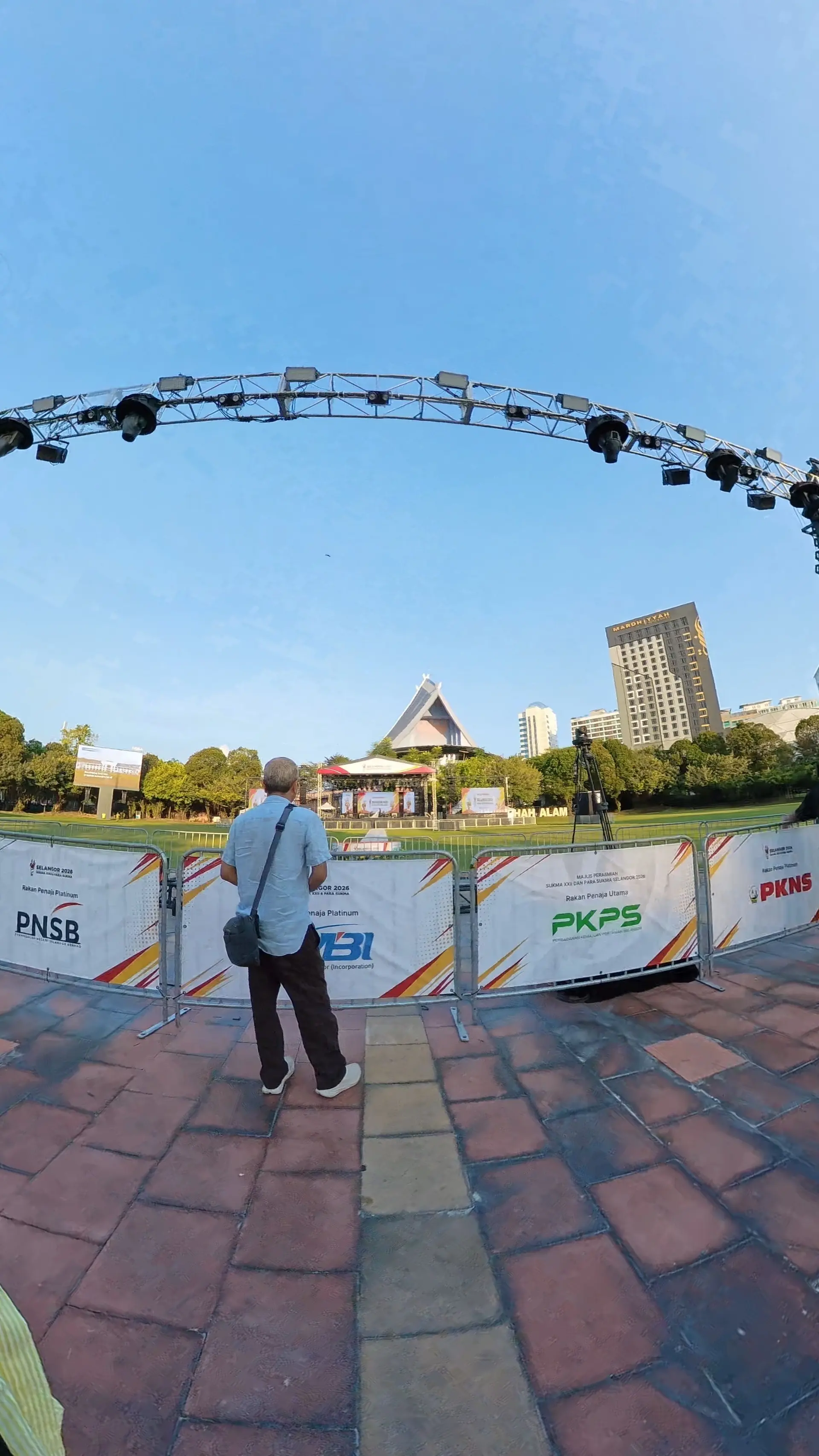 360 scene 1