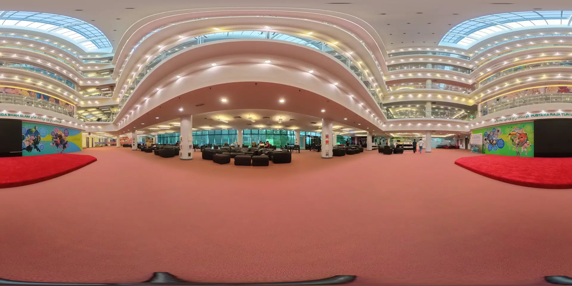 Spacious reading area