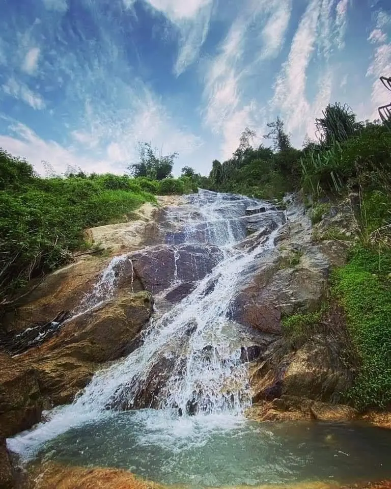Sungai Rusa Waterfall - Waterfall in Balik Pulau
