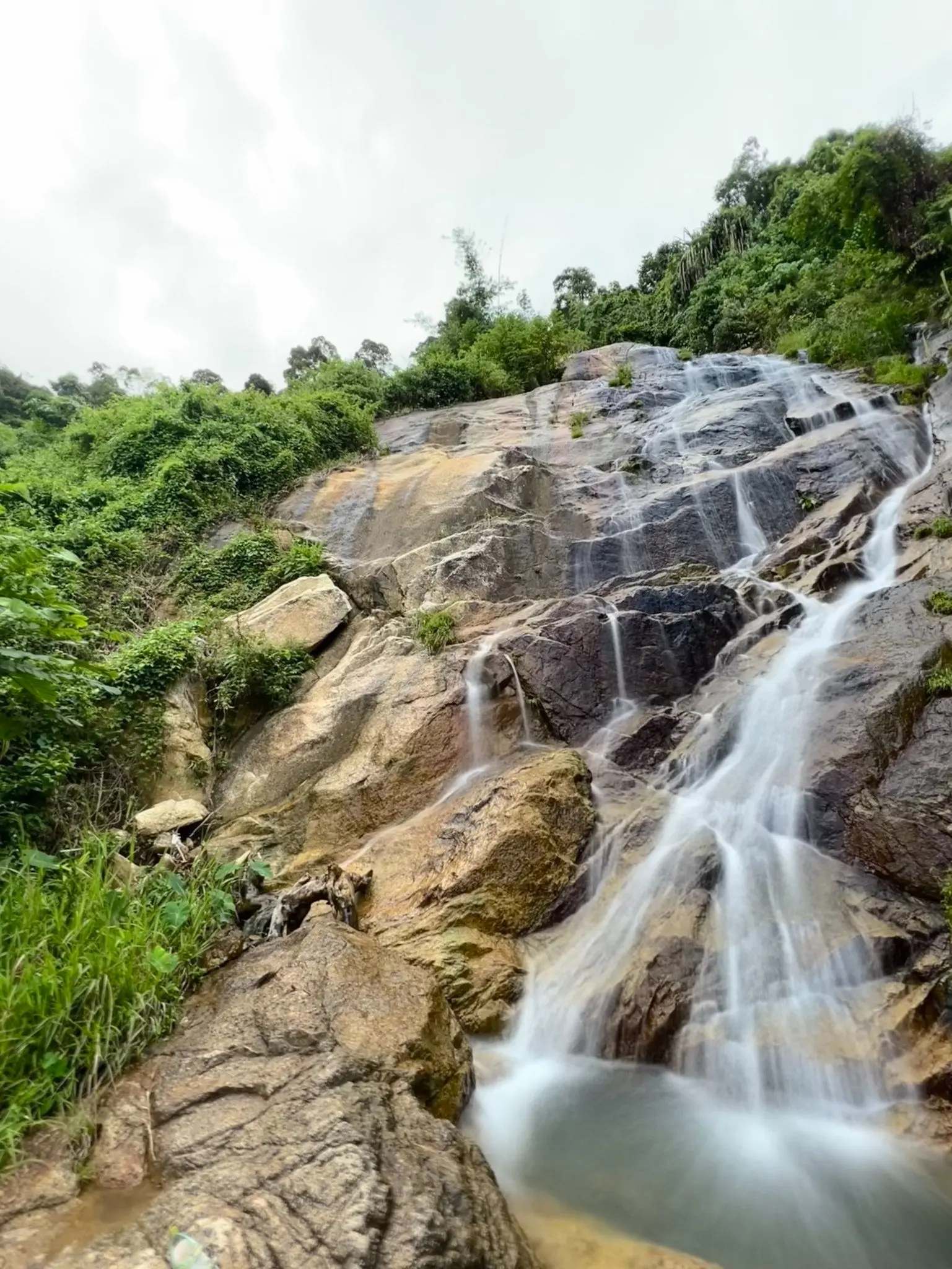 Sungai Rusa Waterfall - Waterfall in Balik Pulau