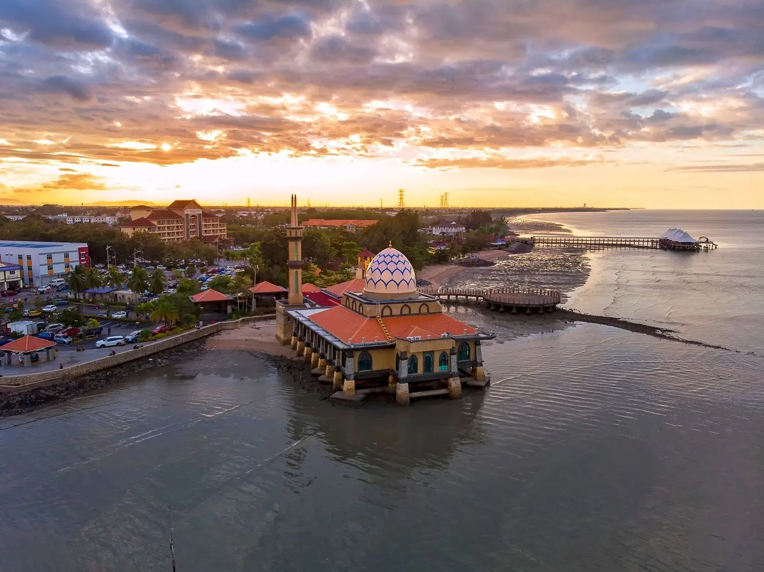 Al Hussain Mosque - Religious Site in Kuala Perlis