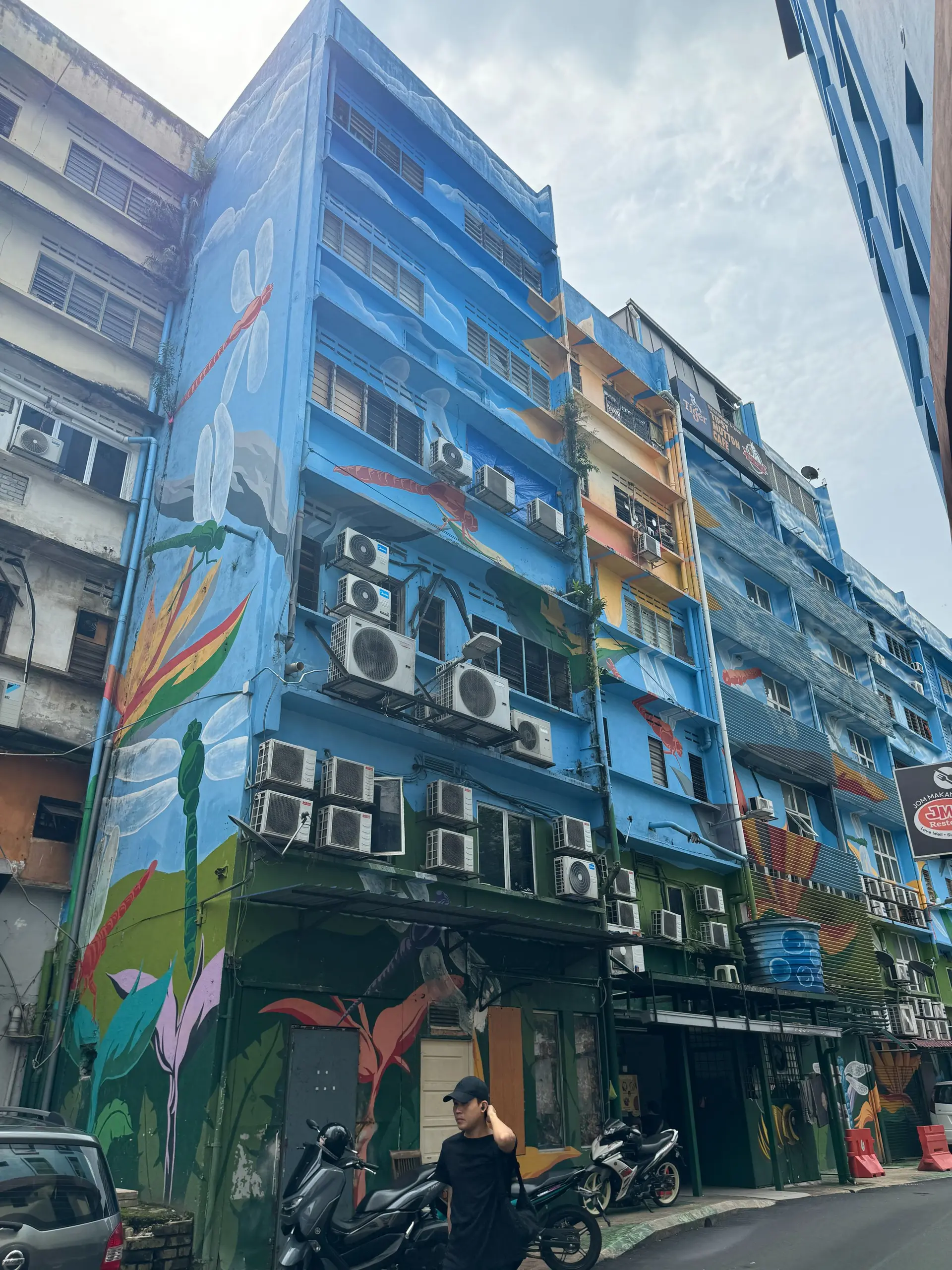 Alor Backspace Street Art - Street Art in Kuala Lumpur