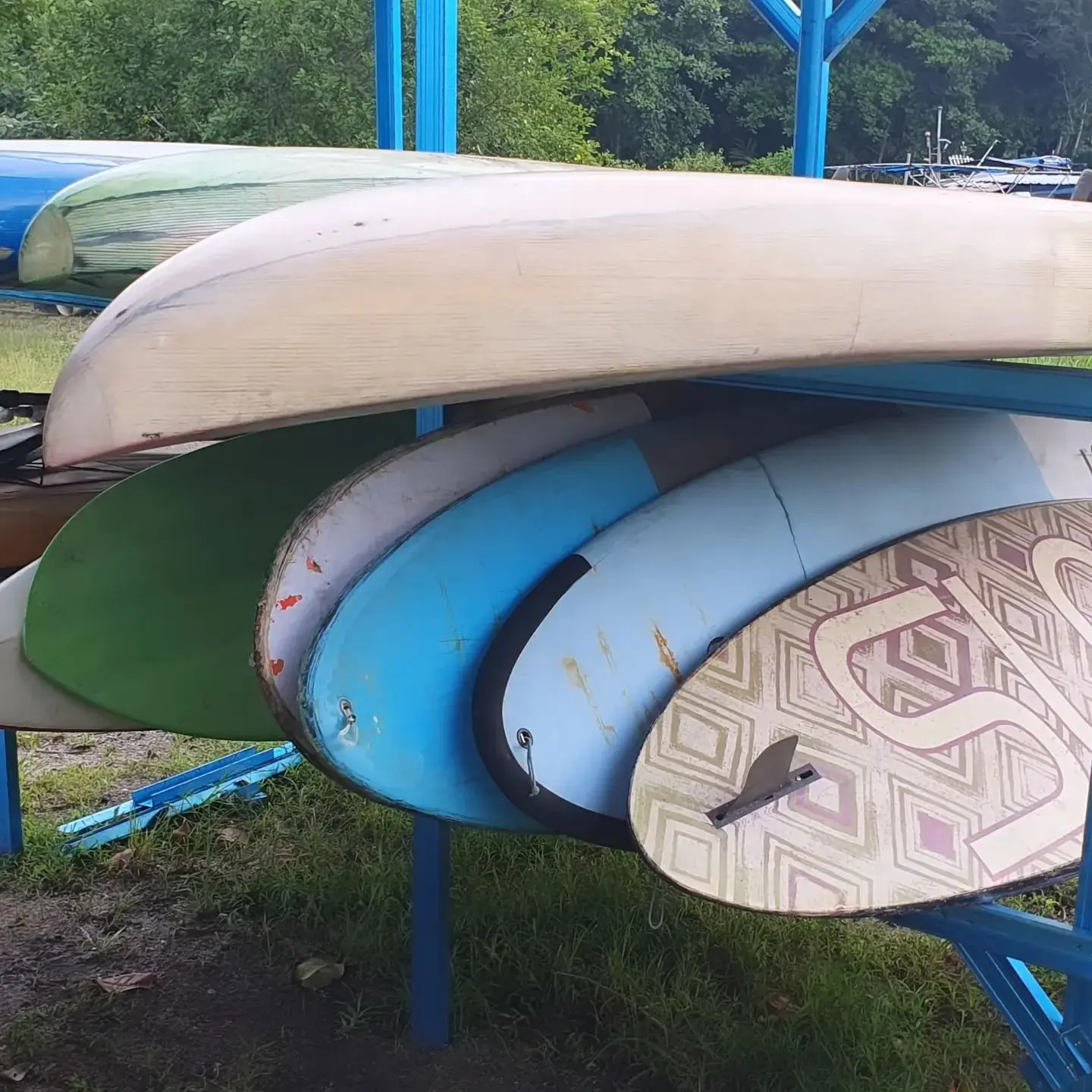 Anchoviz Industries Surf School - Outdoor Activity in Benut