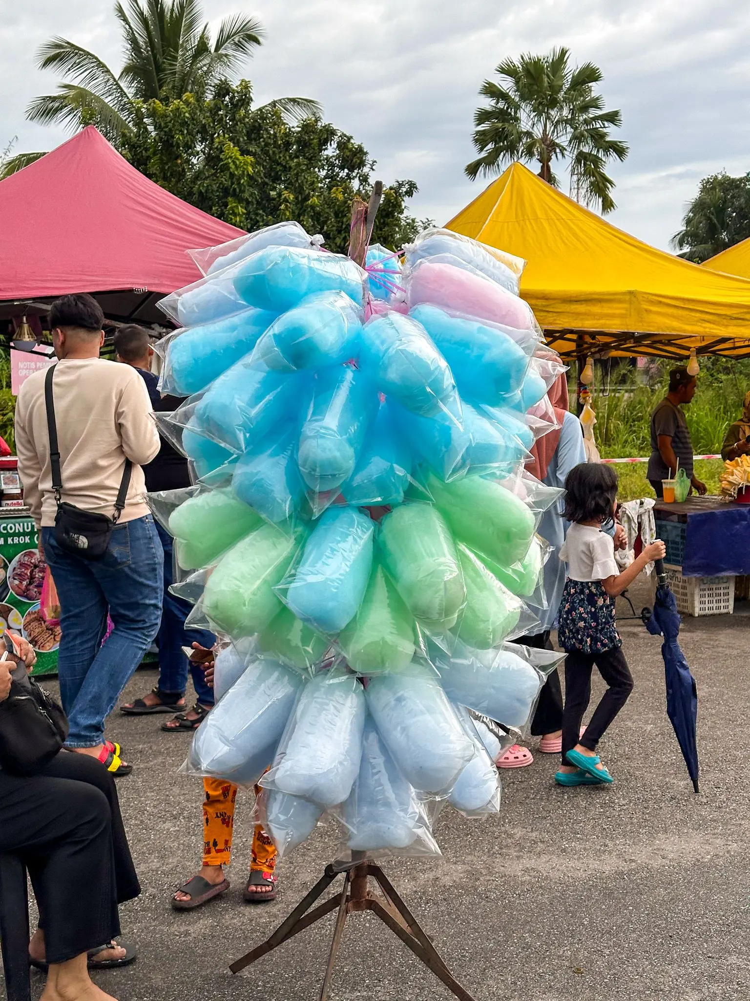 Ayer Hangat Night Market (Friday) - Night Market in Langkawi