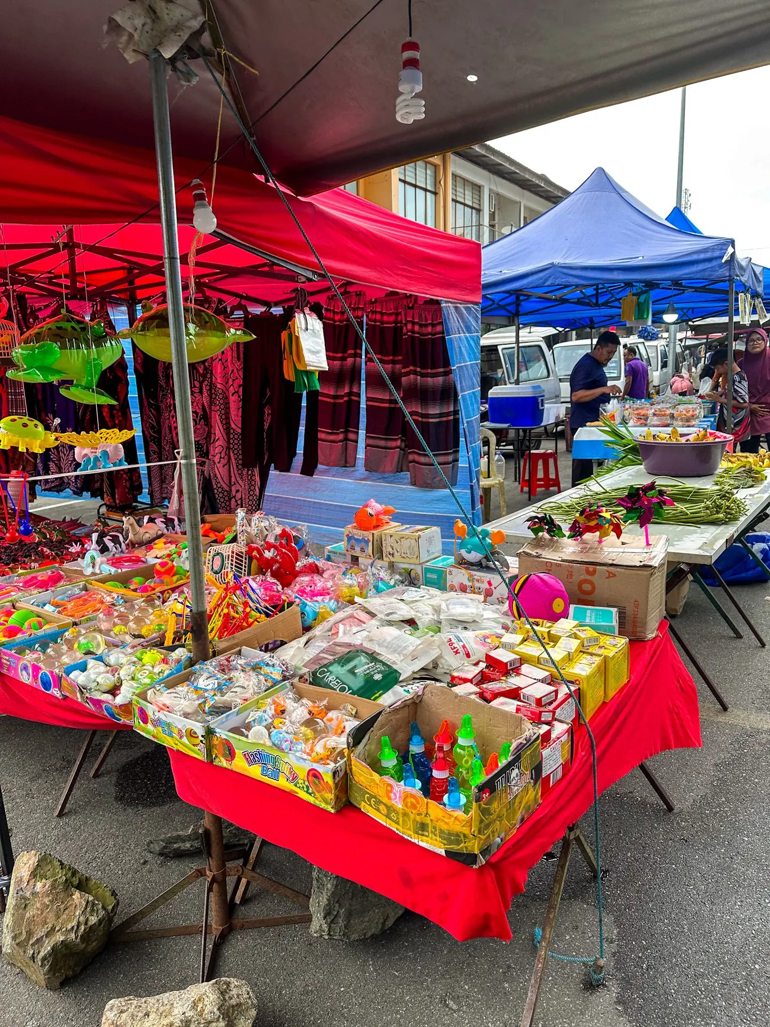 Ayer Hangat Night Market (Friday) - Night Market in Langkawi