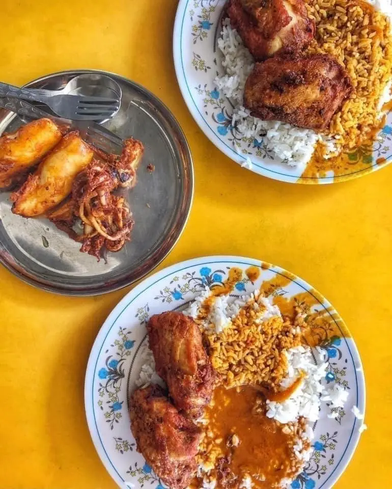 Bangsar Fish Head Corner (Kepala Ikan Anuar) - Local Food in Kuala Lumpur