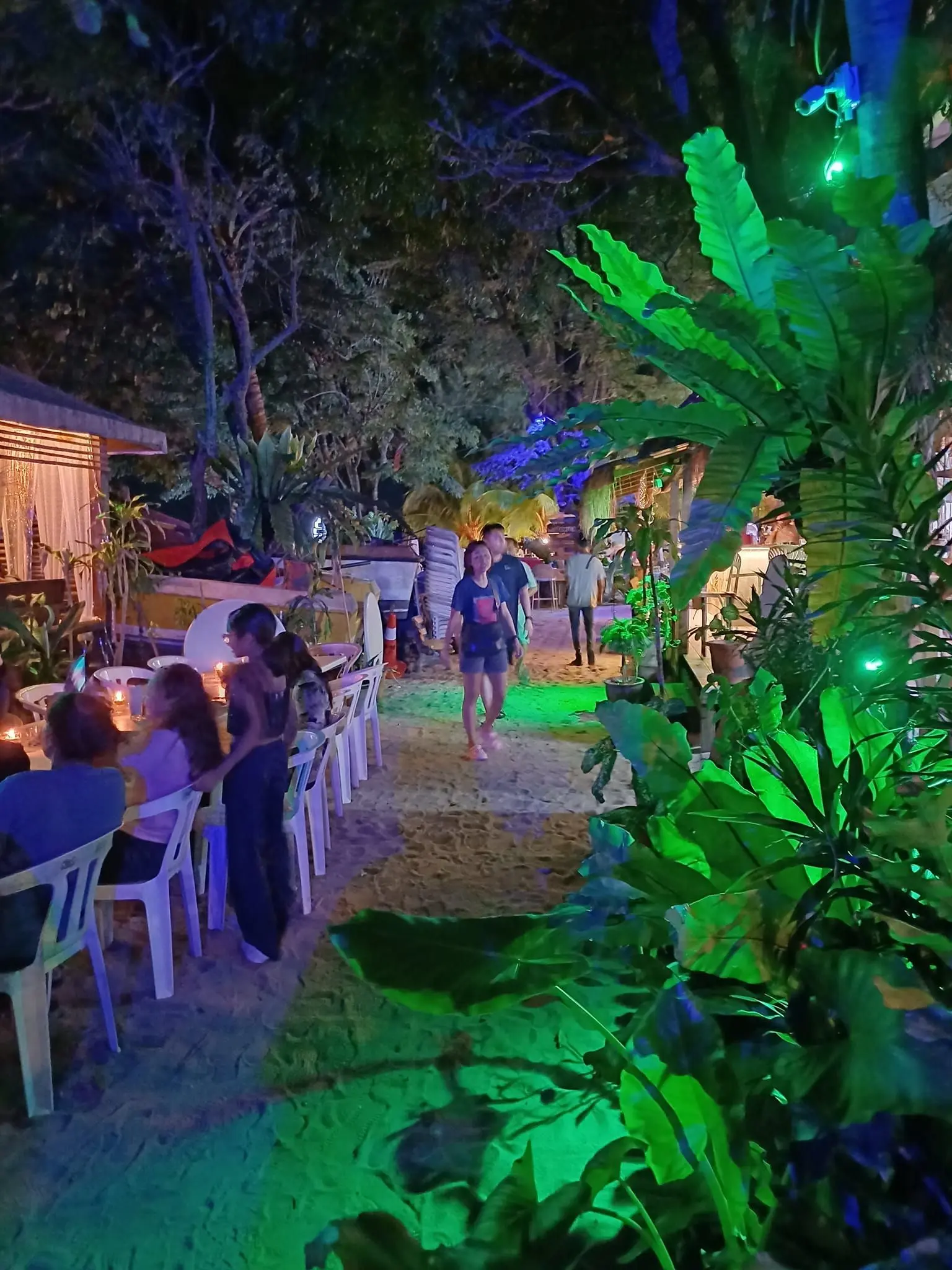 Beach Corner Seafood - Local Food in Batu Ferringhi