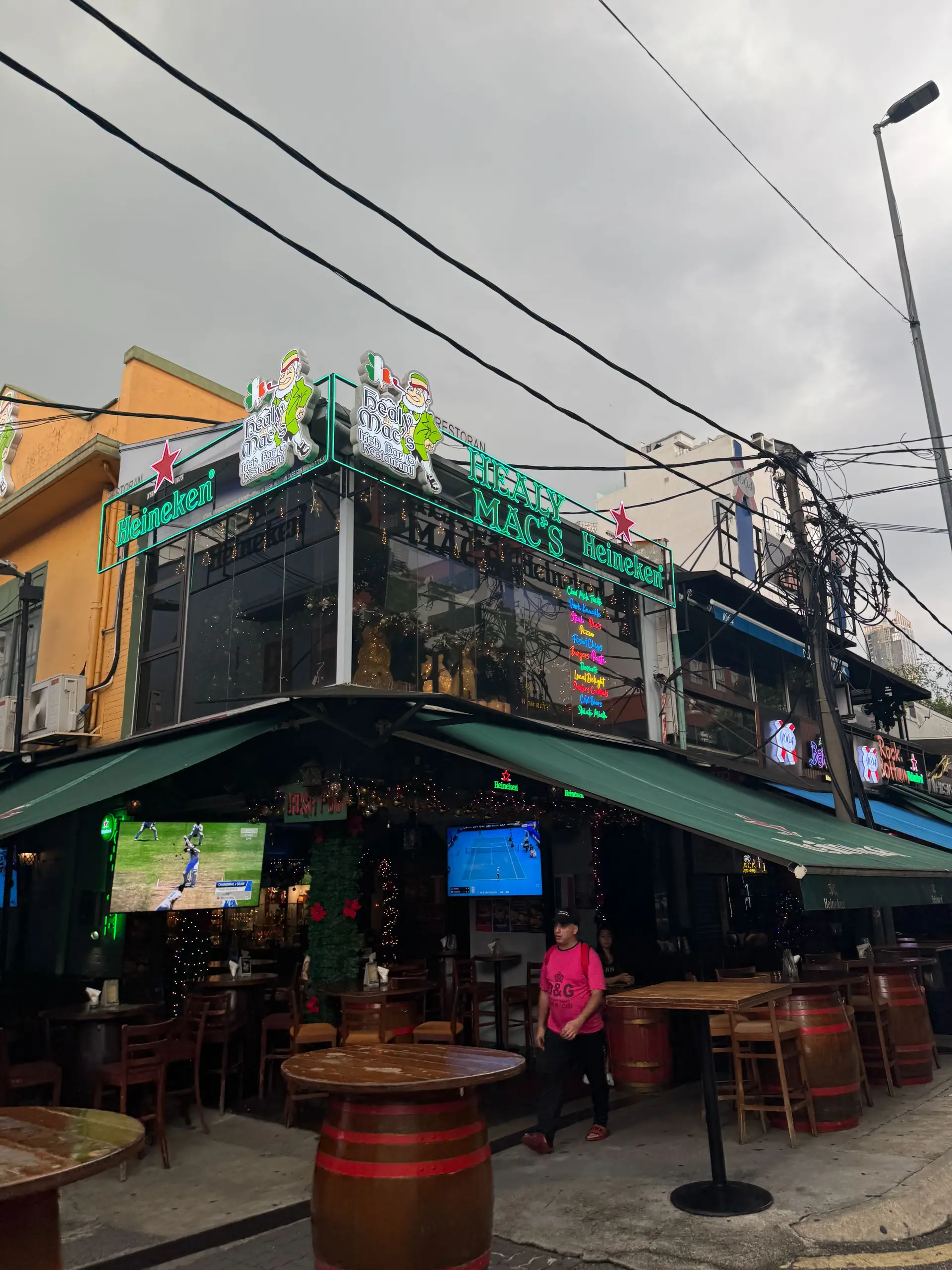 Changkat Bukit Bintang - Nightlife in Kuala Lumpur