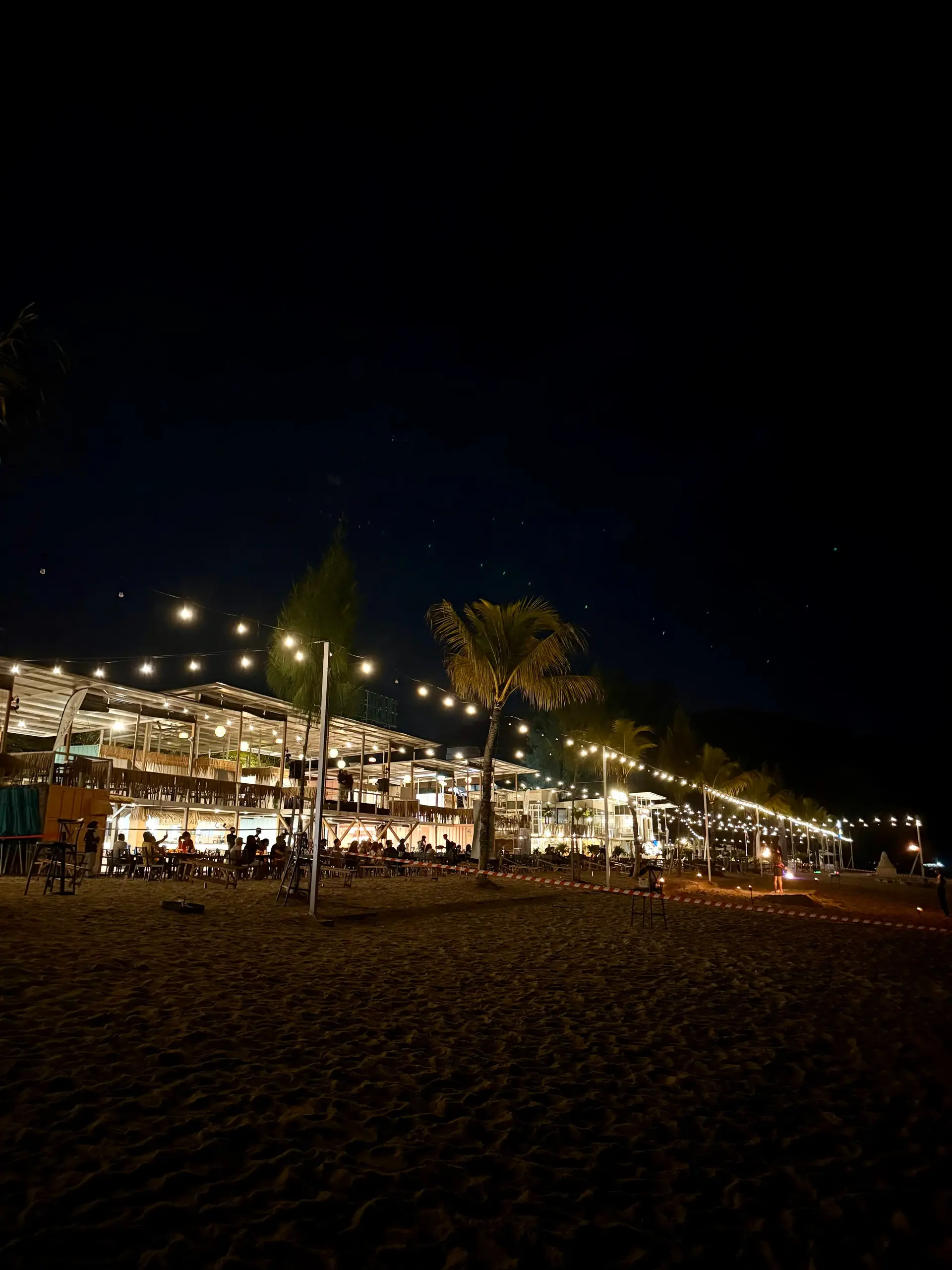 Ferringhi Bay - Cafe in Batu Ferringhi