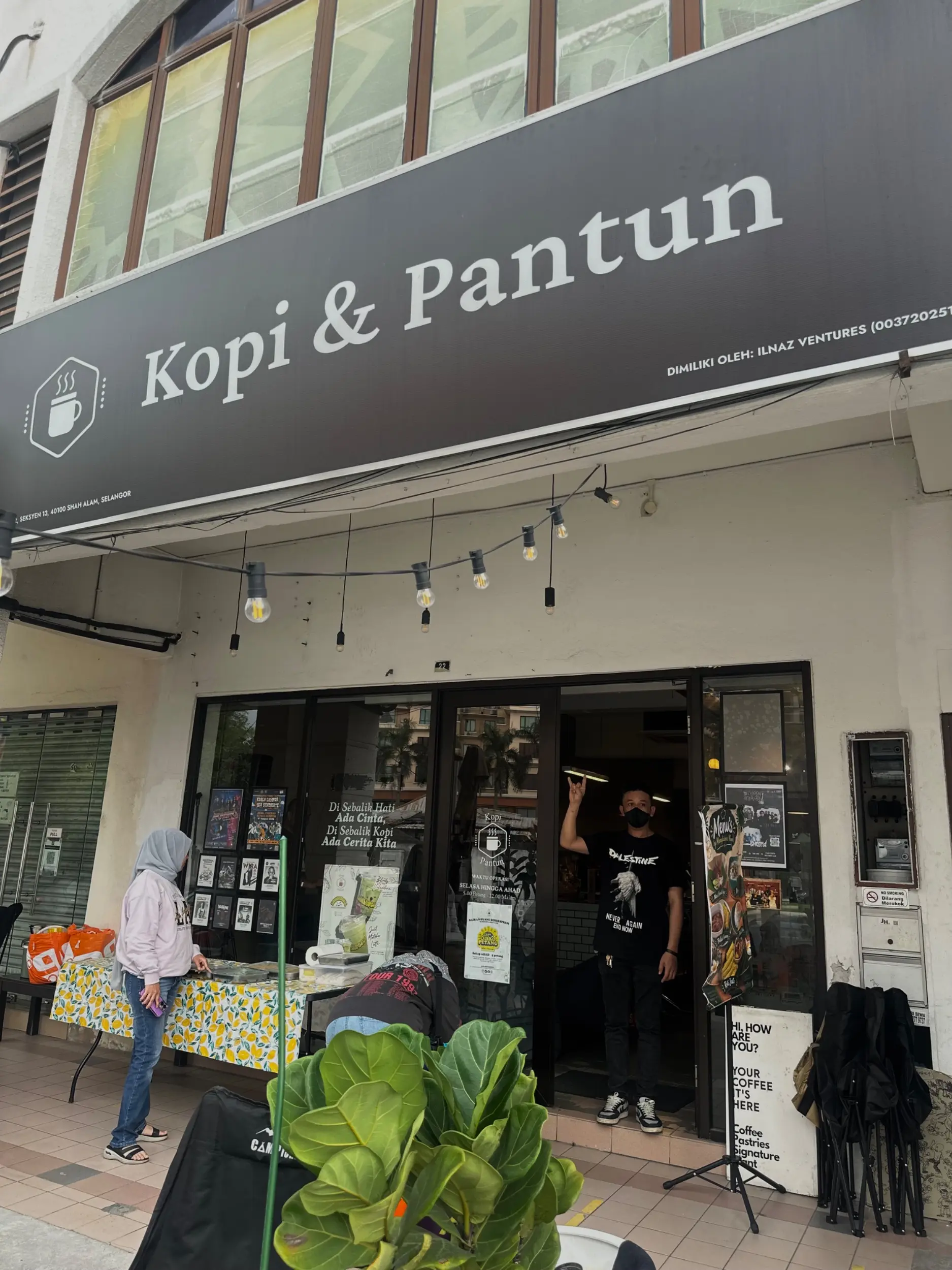 Kopi and Pantun (Seksyen 13)