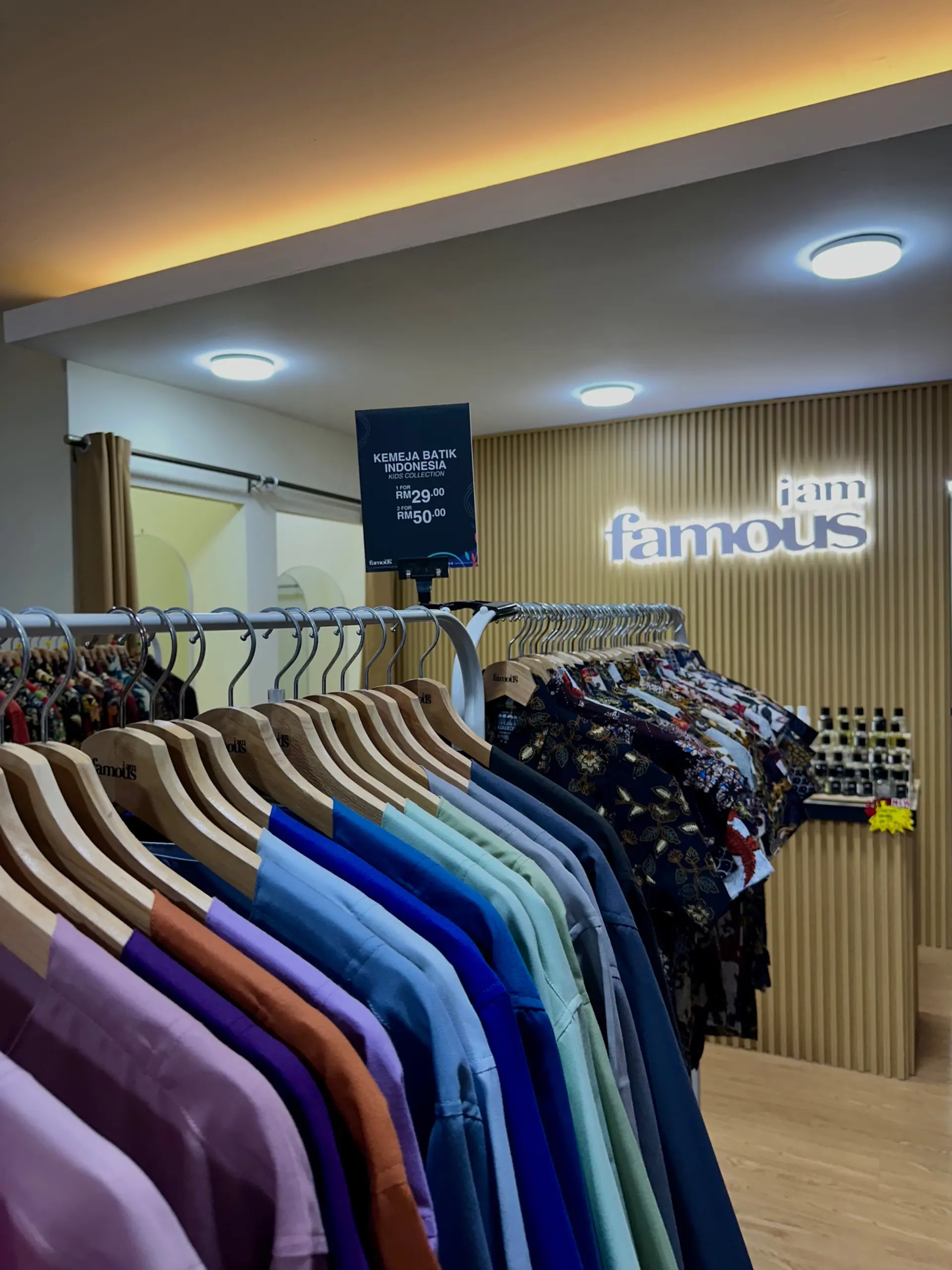 Kompleks PKNS - Shopping & Market in Shah Alam