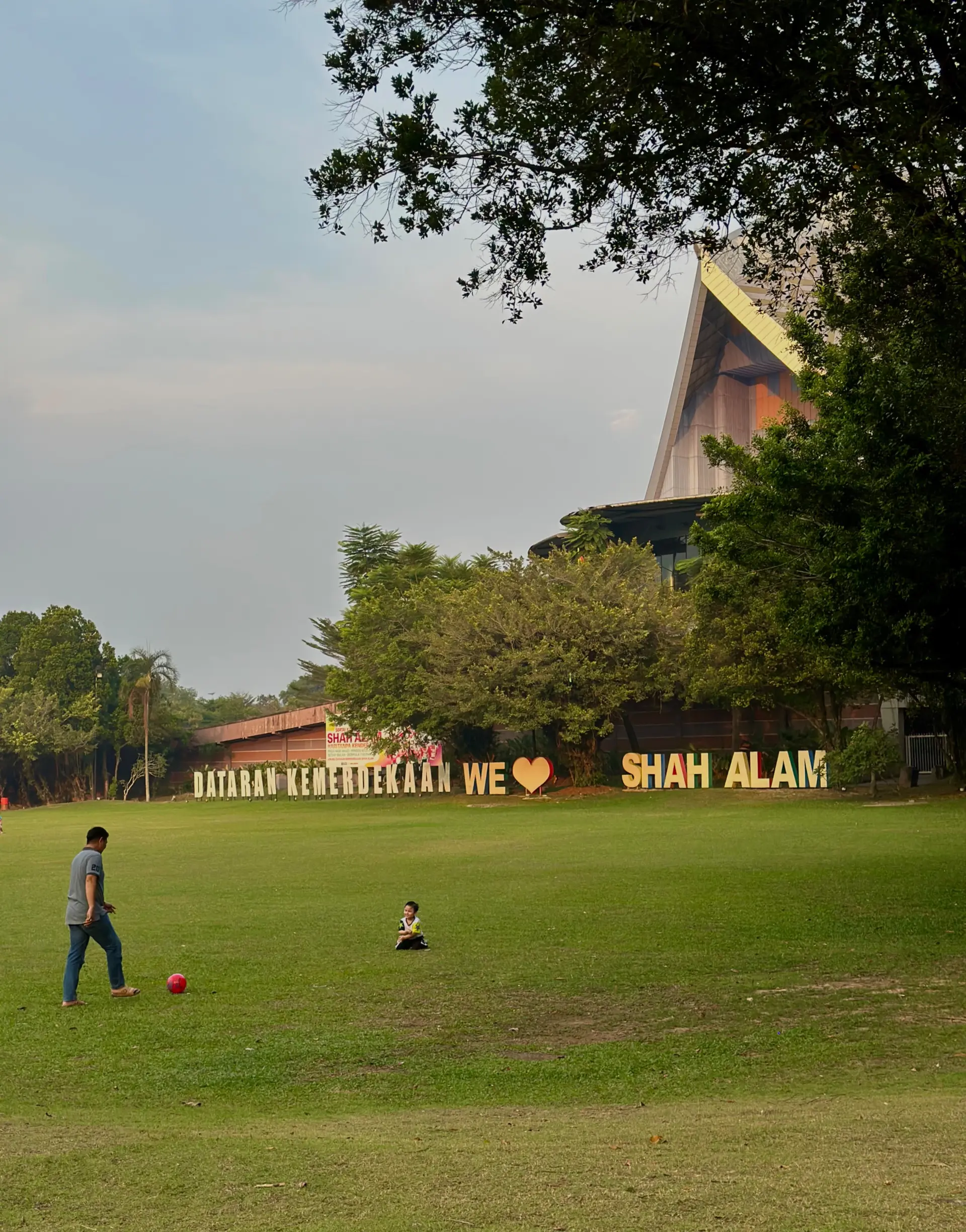 Dataran Kemerdekaan Shah Alam