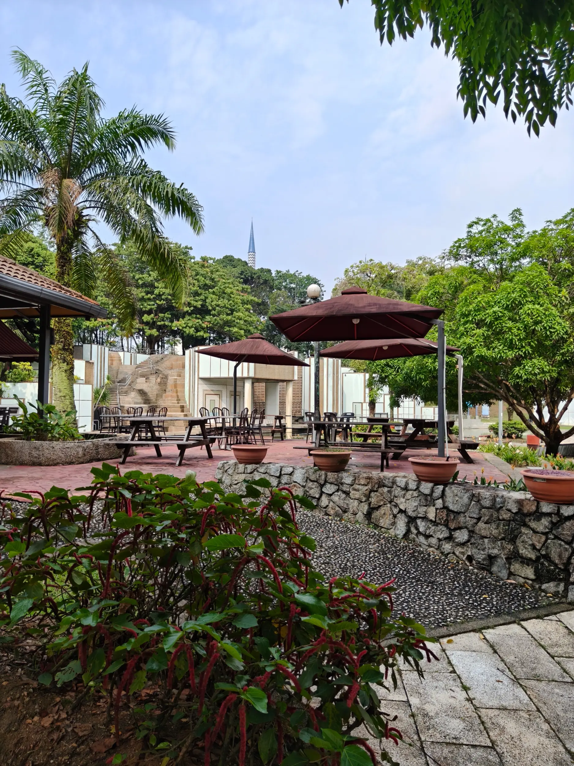 Kedai Kopi By The Lake Shah Alam - Local Food in Shah Alam