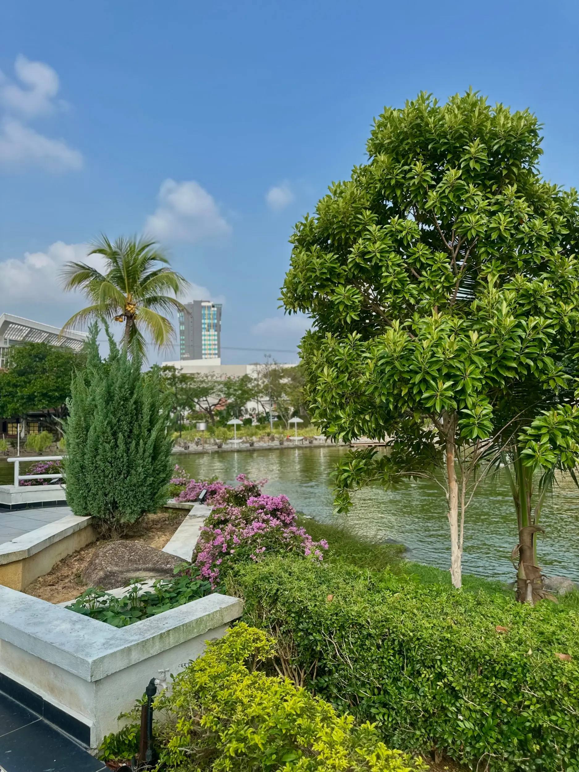 Taman Tasik Shah Alam - Garden & Park in Shah Alam