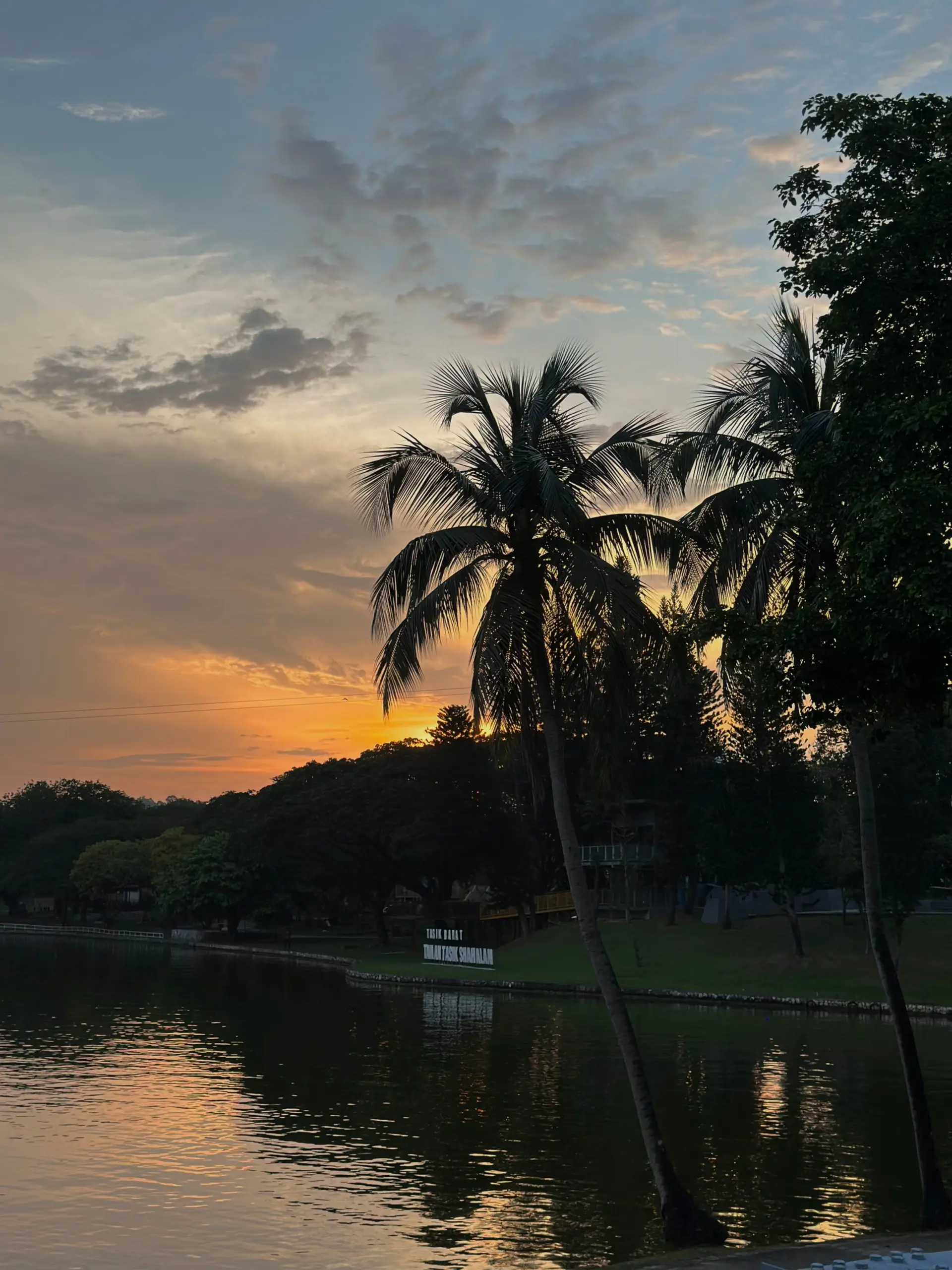 Taman Tasik Shah Alam