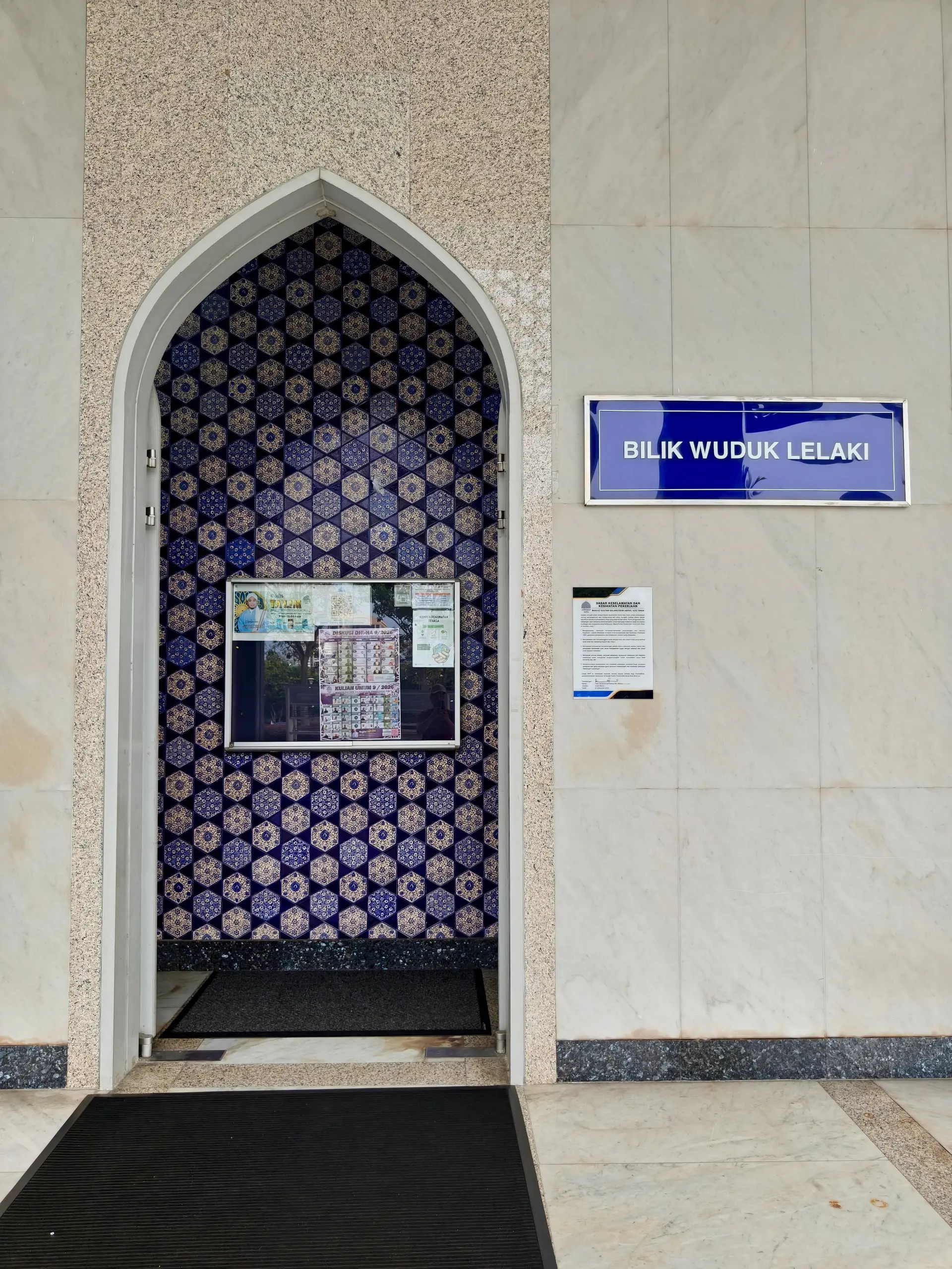 Masjid Sultan Salahuddin Abdul Aziz (Blue Mosque) - Religious Site in Shah Alam