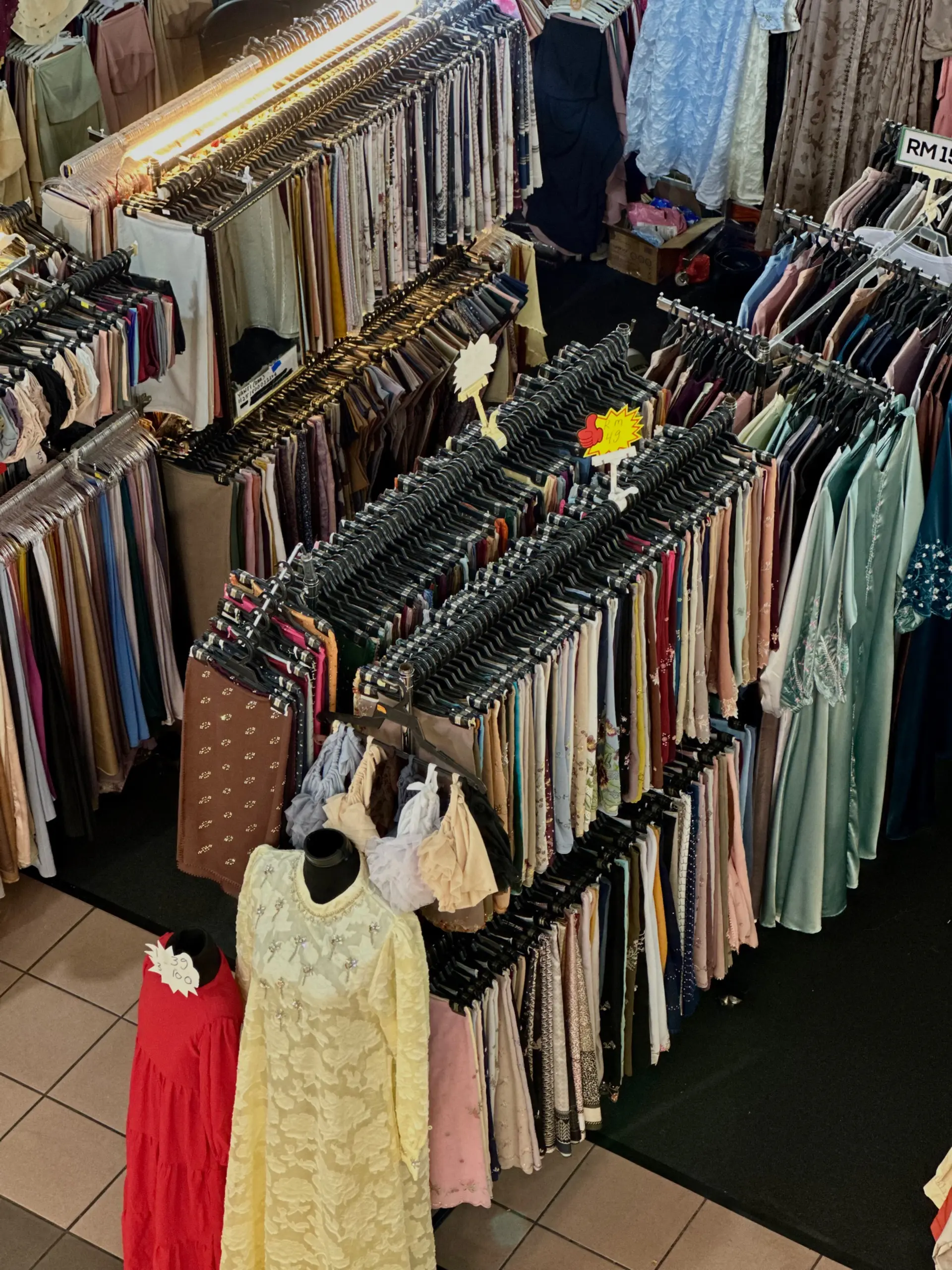 Kompleks PKNS - Shopping & Market in Shah Alam