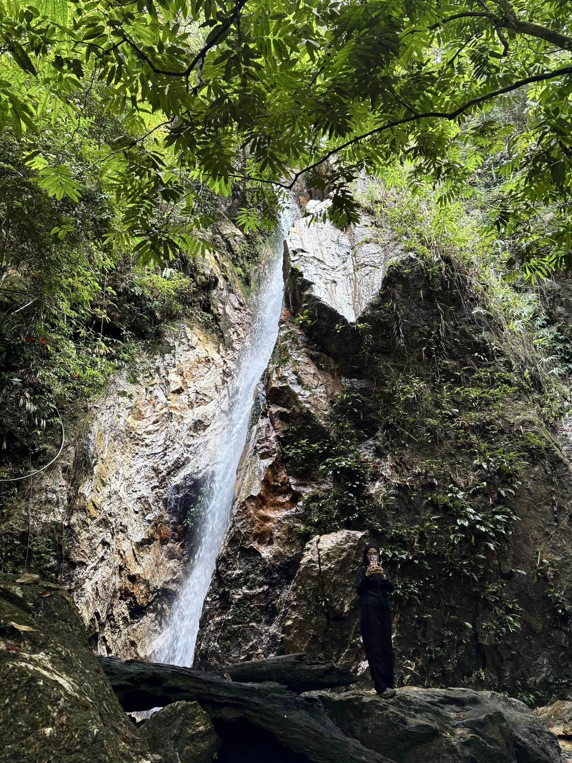 Lata Gitar (Neelofa Waterfall) - Waterfall in Ampang