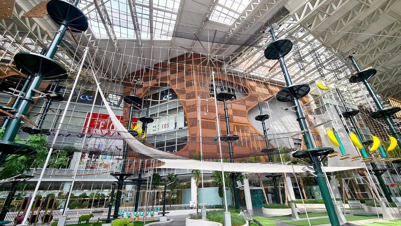 Paradigm Mall photo 2