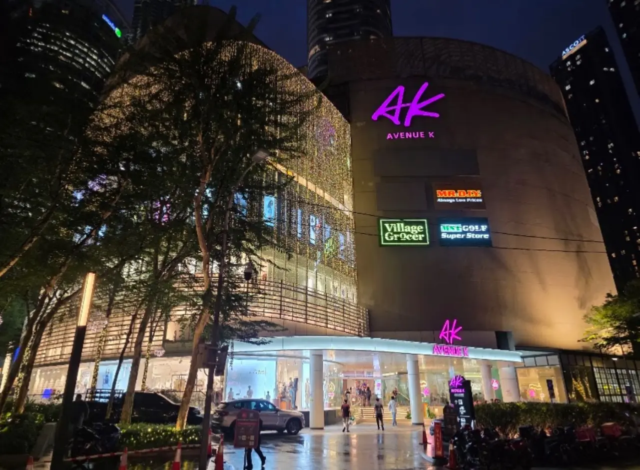 Avenue K photo 12