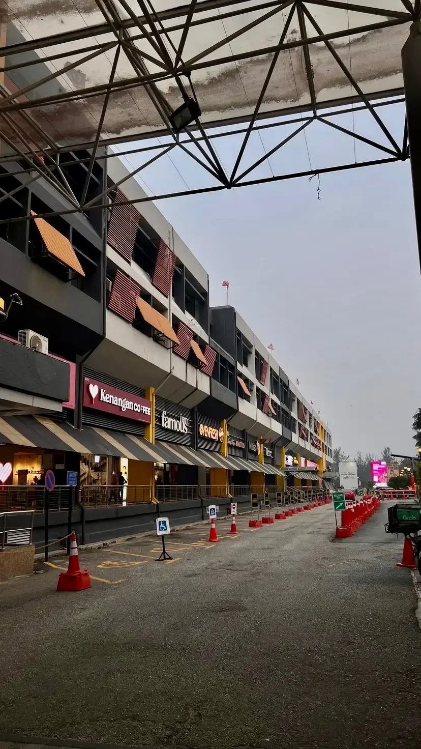 Kompleks PKNS - Shopping & Market in Shah Alam