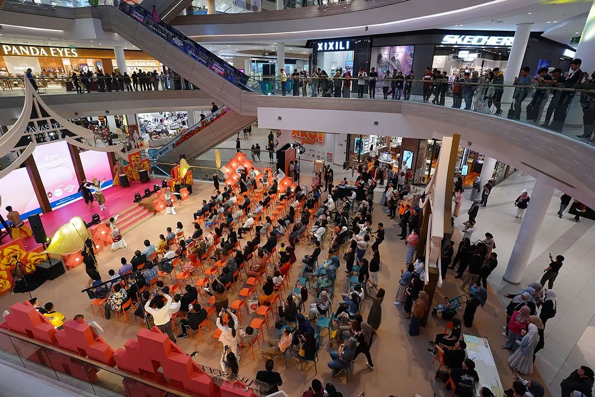Central i-City photo 2