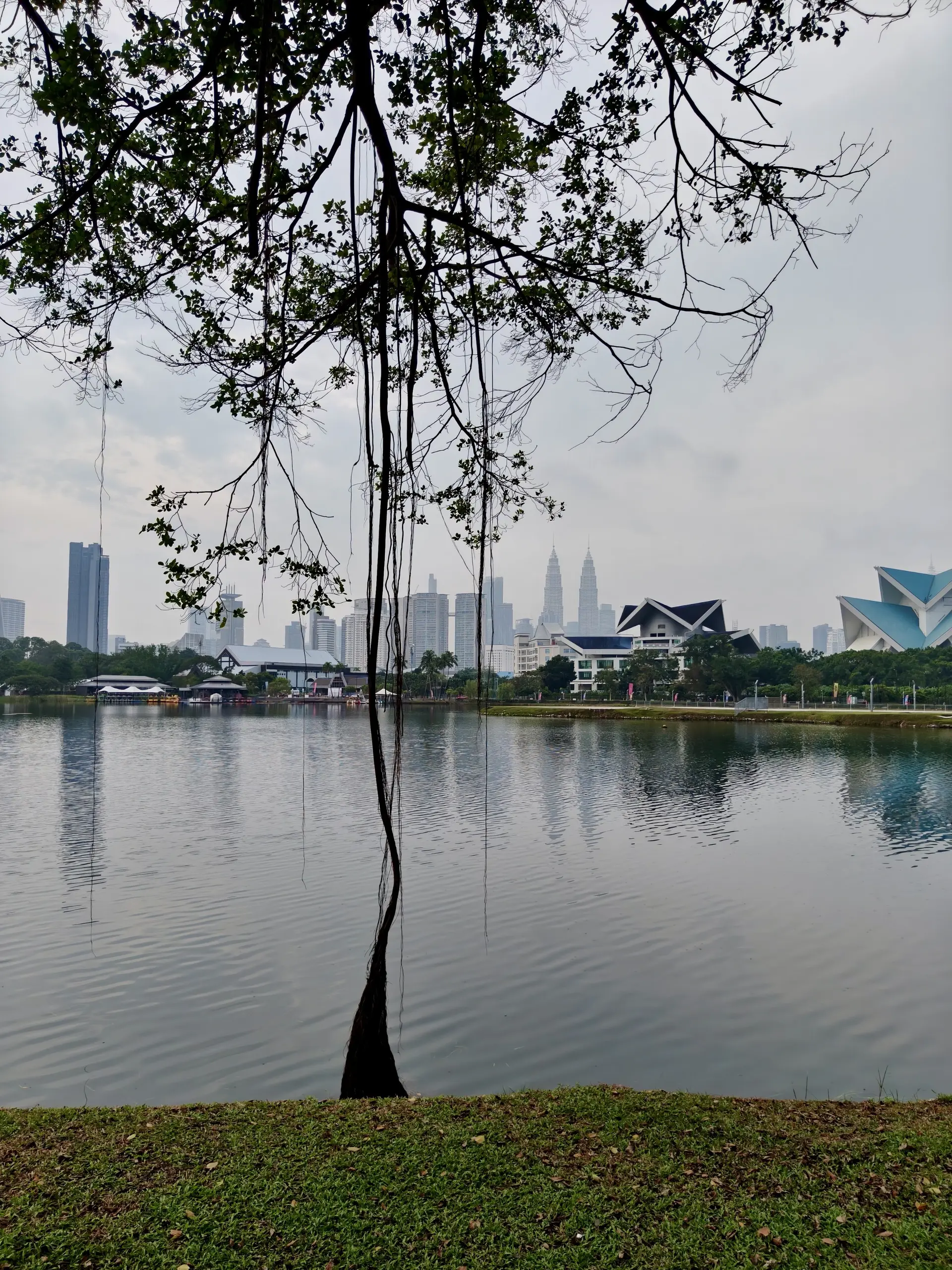 Taman Tasik Titiwangsa - Garden & Park in Kuala Lumpur