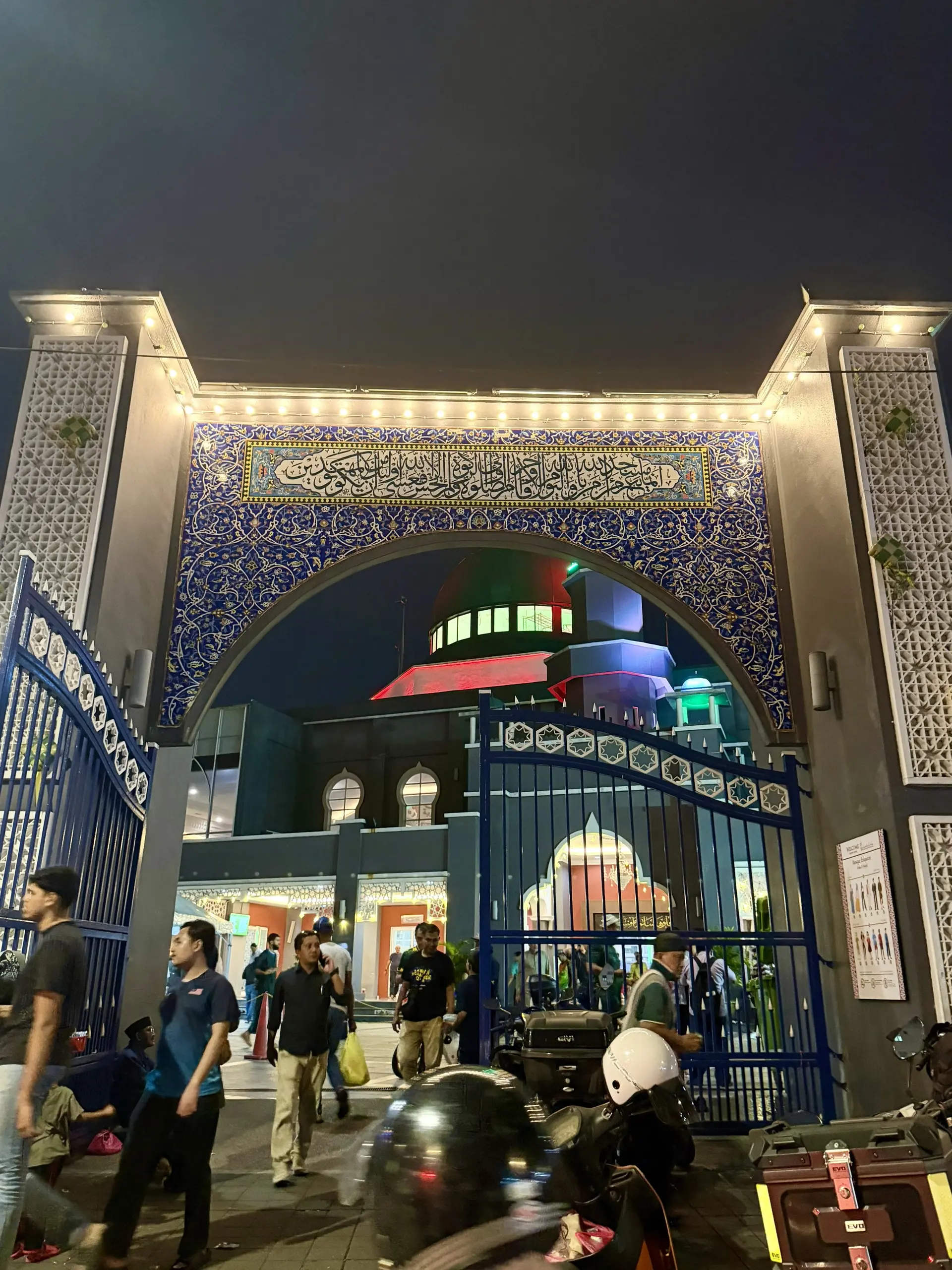 Masjid Jamek Kampung Baru KL - Religious Site in Kuala Lumpur