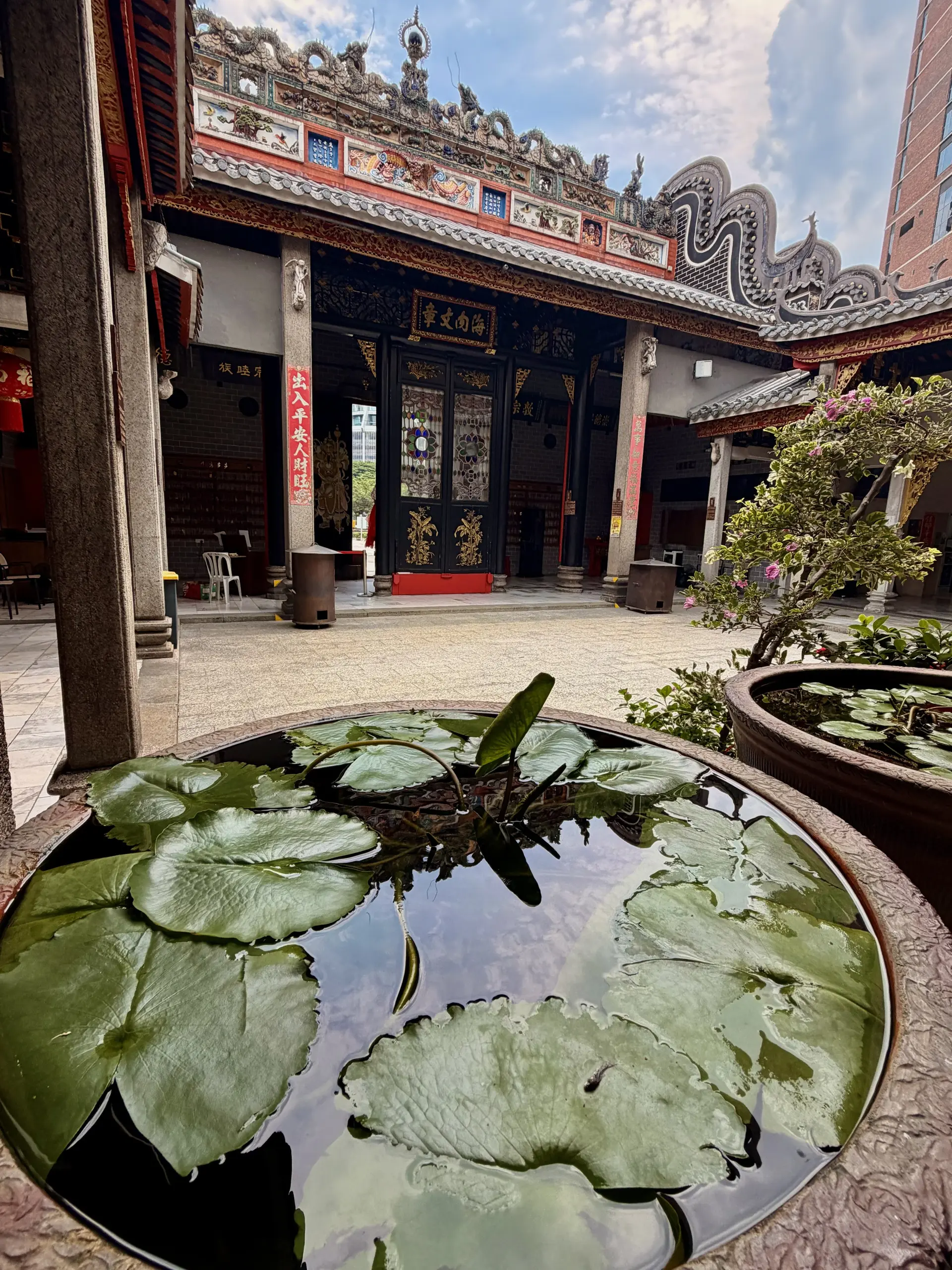 Chan She Shu Yuen Clan Ancestral Hall photo 17