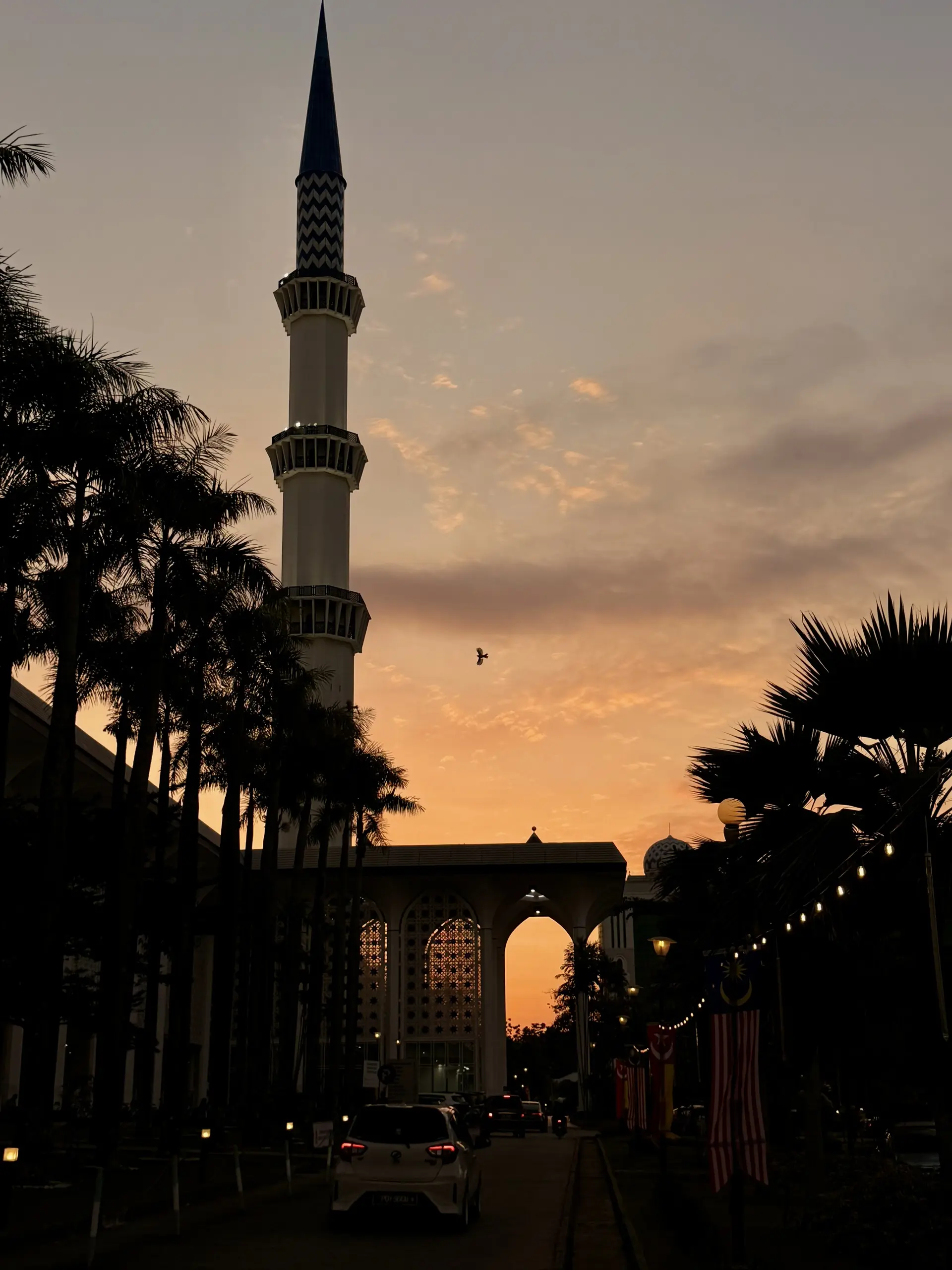 Masjid Sultan Salahuddin Abdul Aziz - Religious Site in Shah Alam