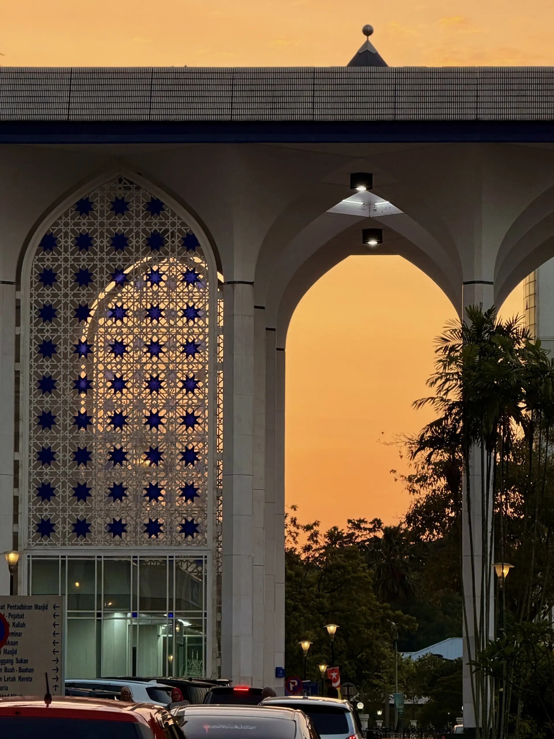 Masjid Sultan Salahuddin Abdul Aziz - Religious Site in Shah Alam