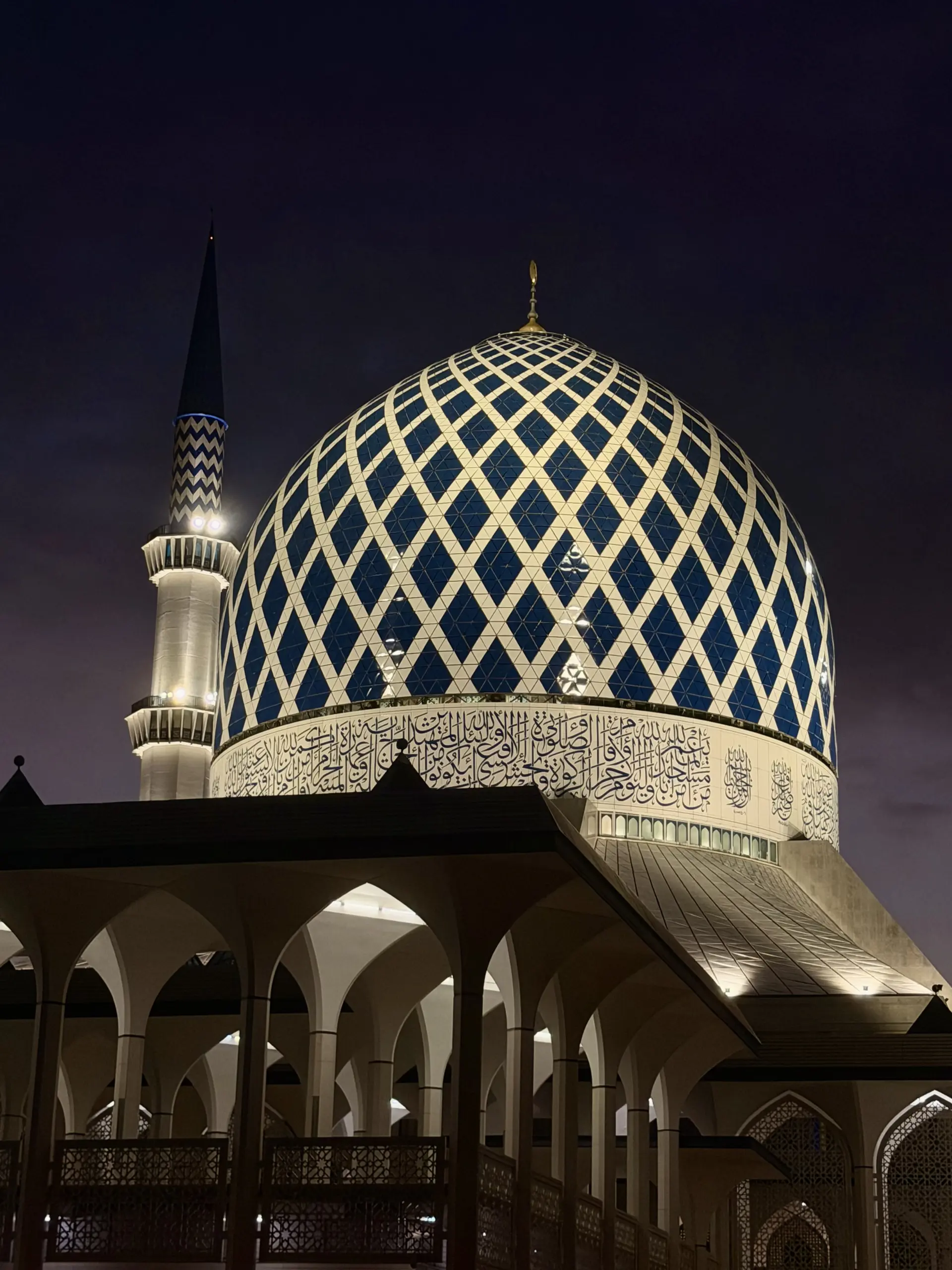 Masjid Sultan Salahuddin Abdul Aziz - Religious Site in Shah Alam