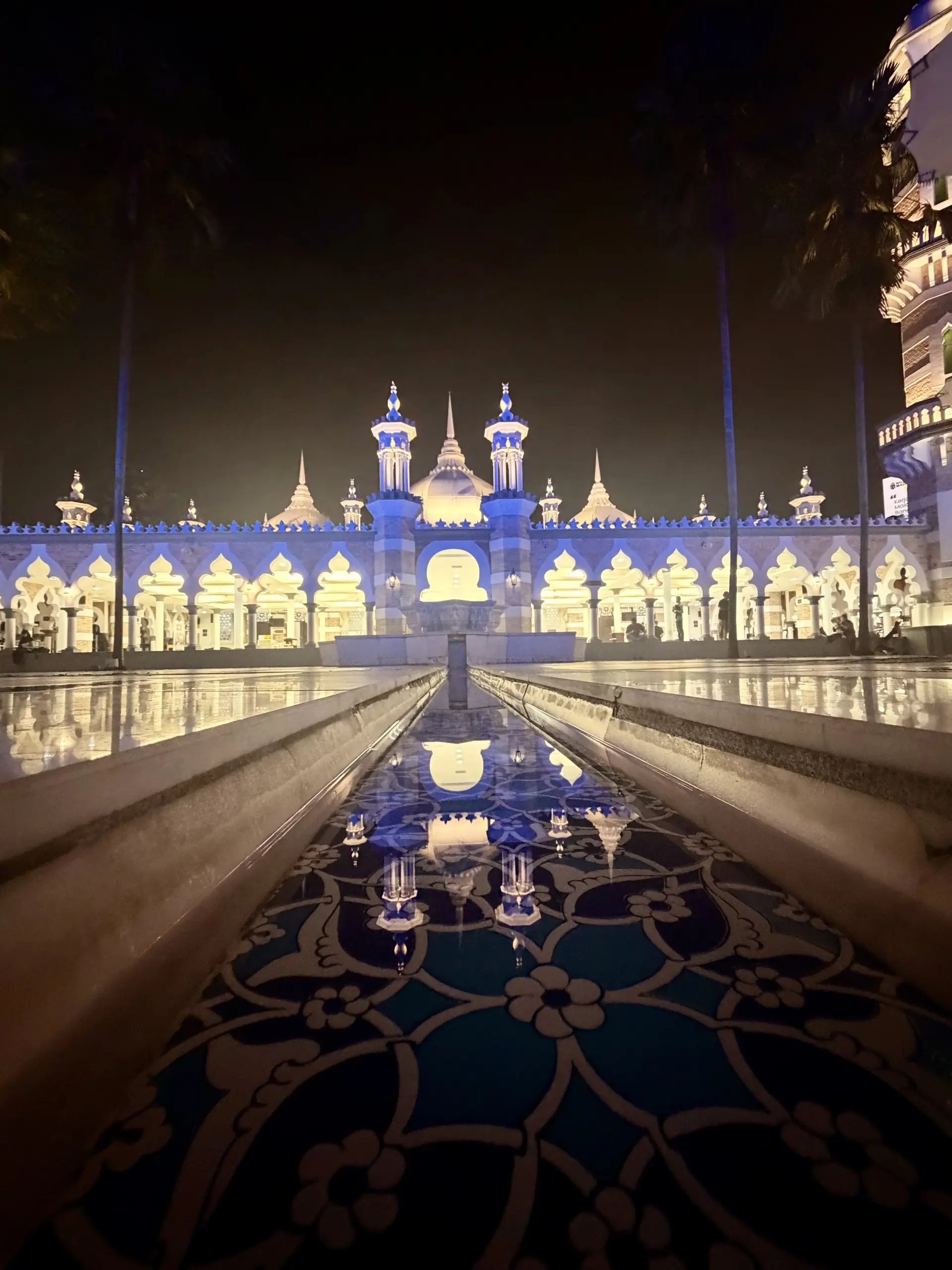 Masjid Jamek Sultan Abdul Samad - Religious Site in Kuala Lumpur
