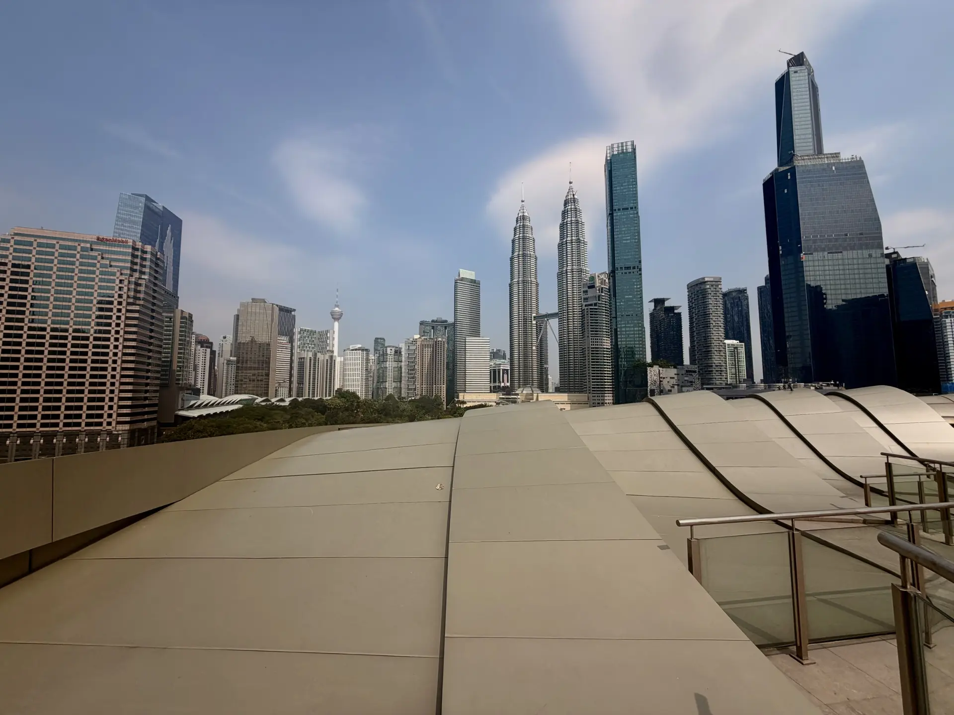 Ombak KLCC - Shopping & Market in Kuala Lumpur