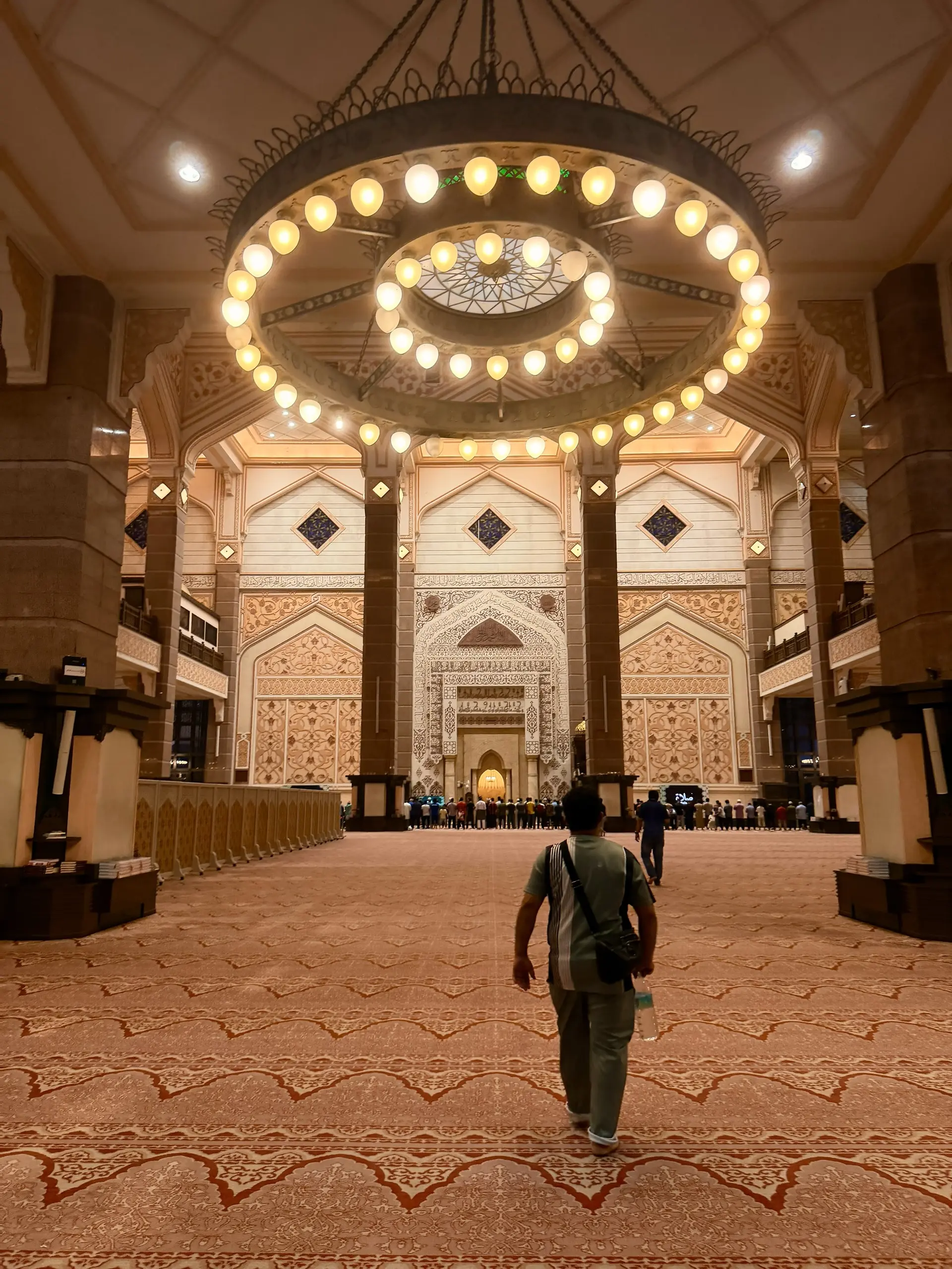 Putra Mosque (Masjid Putra) - Religious Site in Putrajaya