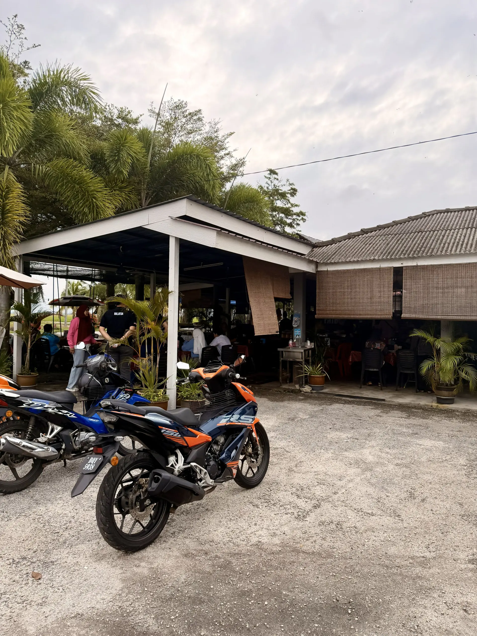 Warung Fat Boy Sekinchan - Local Food in Sekinchan