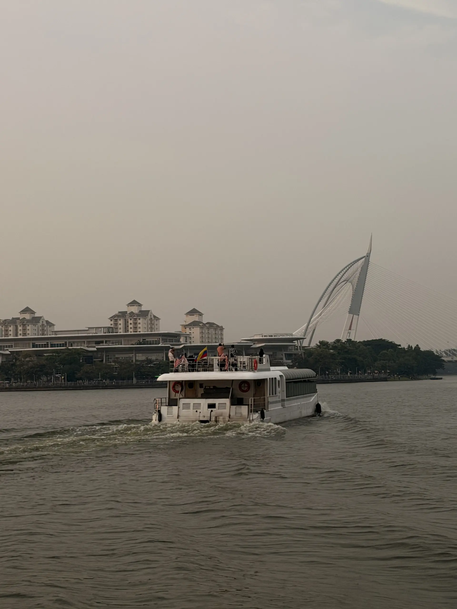 Putrajaya Lake (Tasik Putrajaya) - Garden & Park in Putrajaya