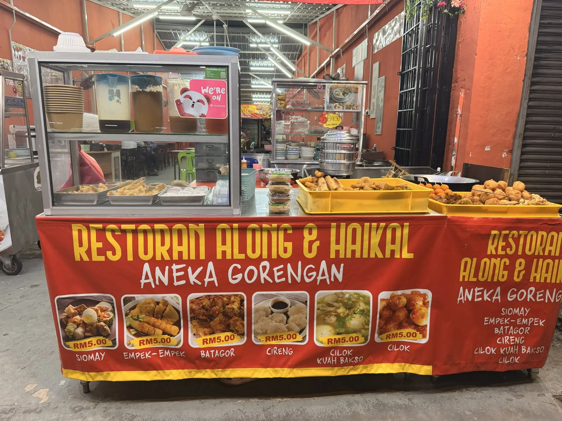 Ayam Geprek Berdengung Along & Haikal
