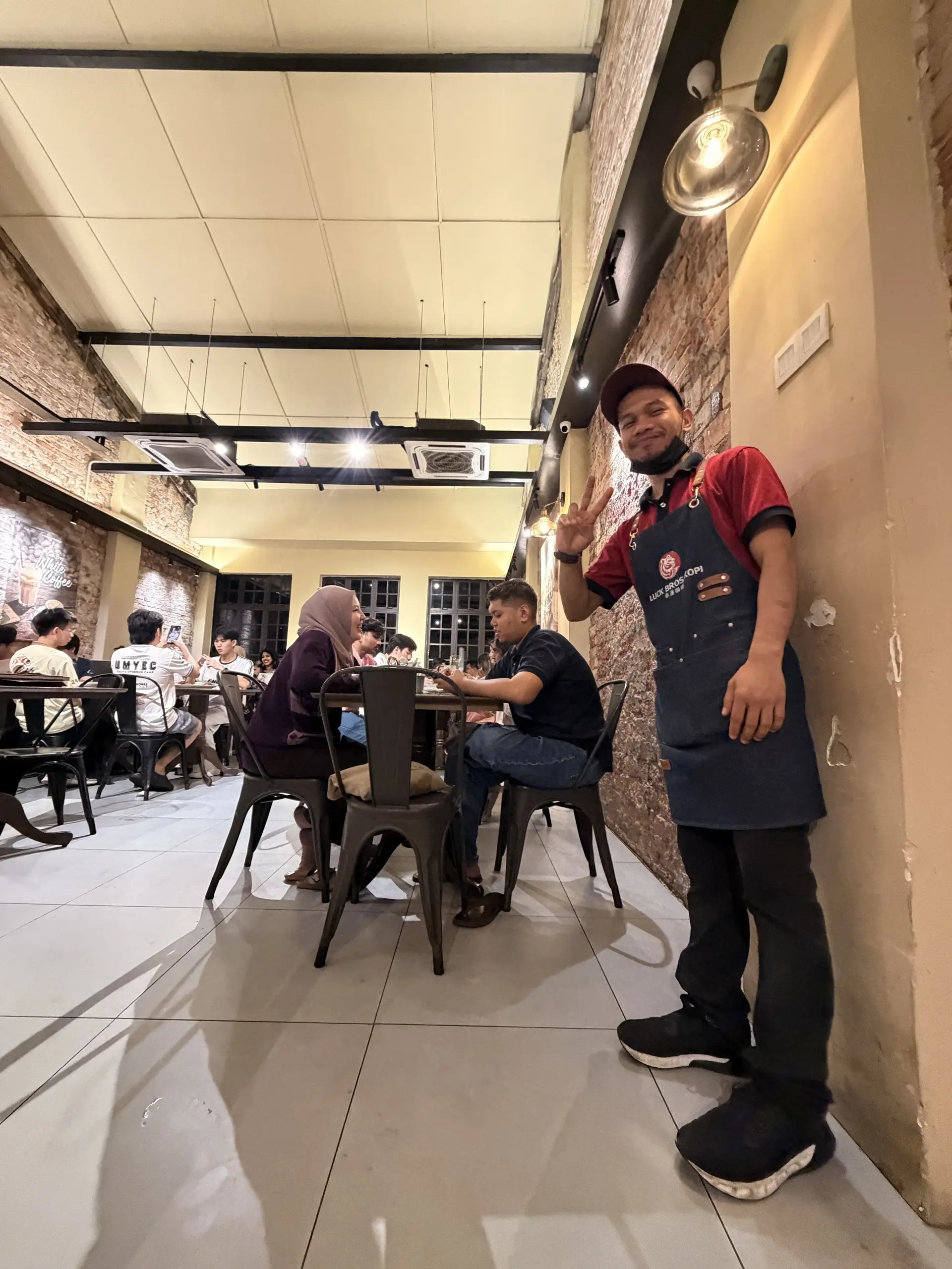 Luckbros Kopi (Petaling Street) - Cafe in Kuala Lumpur