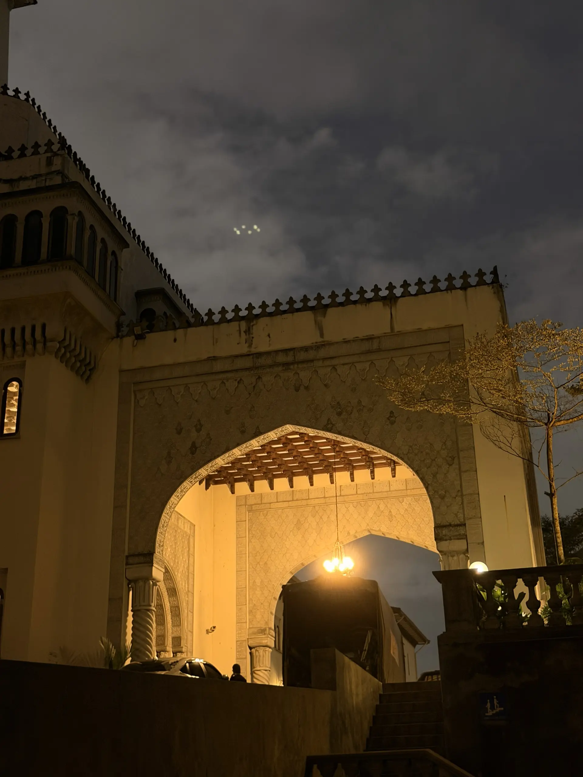 Masjid Zubedah ISTAC-IIUM - Religious Site in Kuala Lumpur