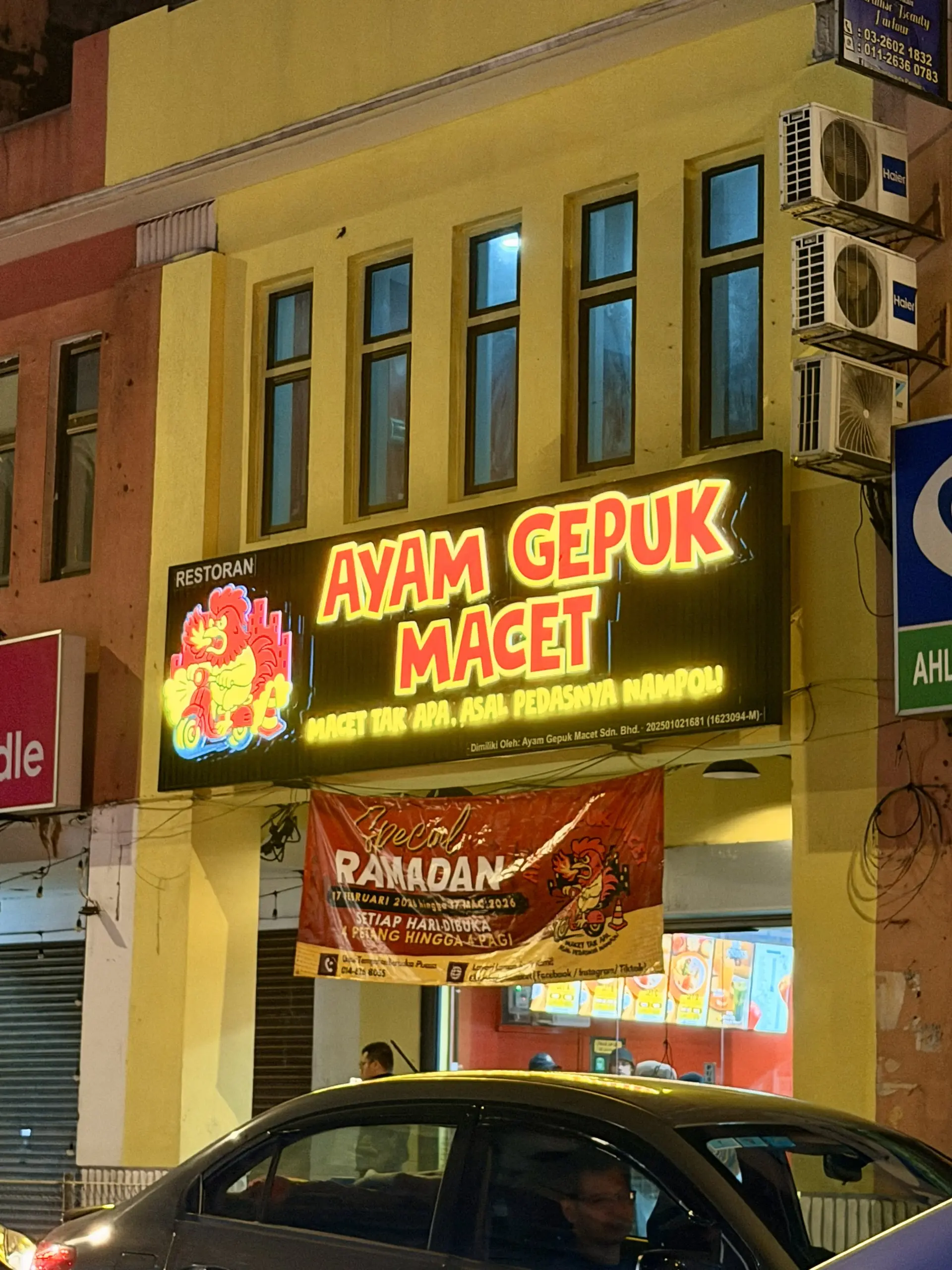Ayam Gepuk Macet