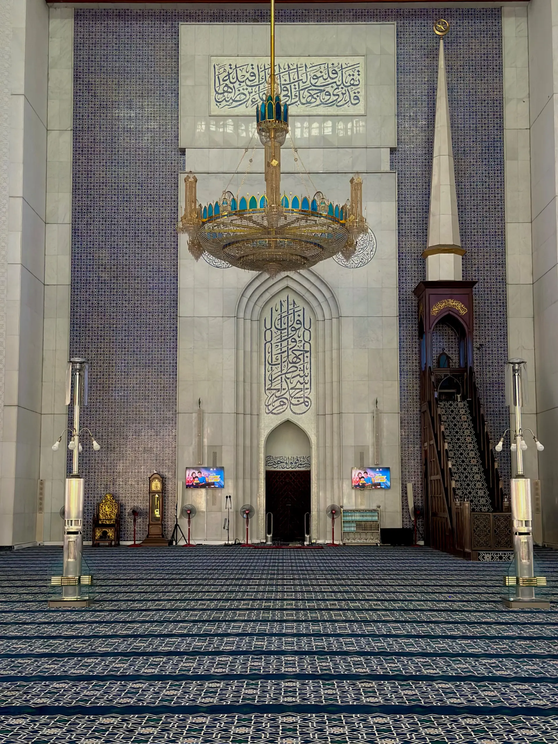 Masjid Sultan Salahuddin Abdul Aziz (Blue Mosque) - Religious Site in Shah Alam