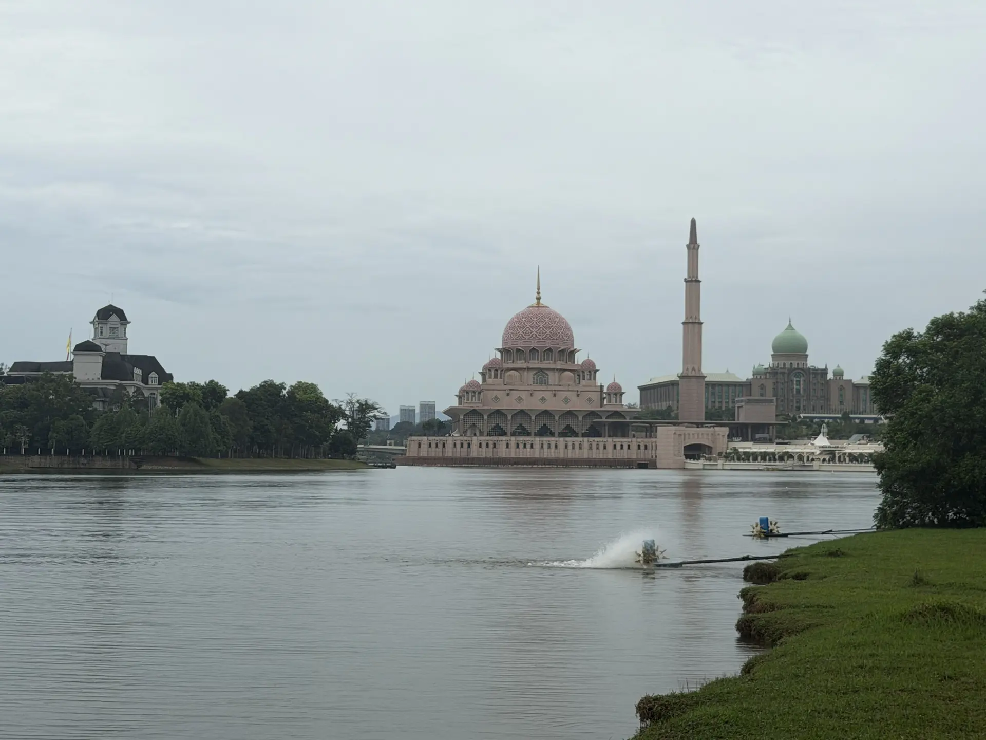 Putrajaya Lake (Tasik Putrajaya) - Garden & Park in Putrajaya