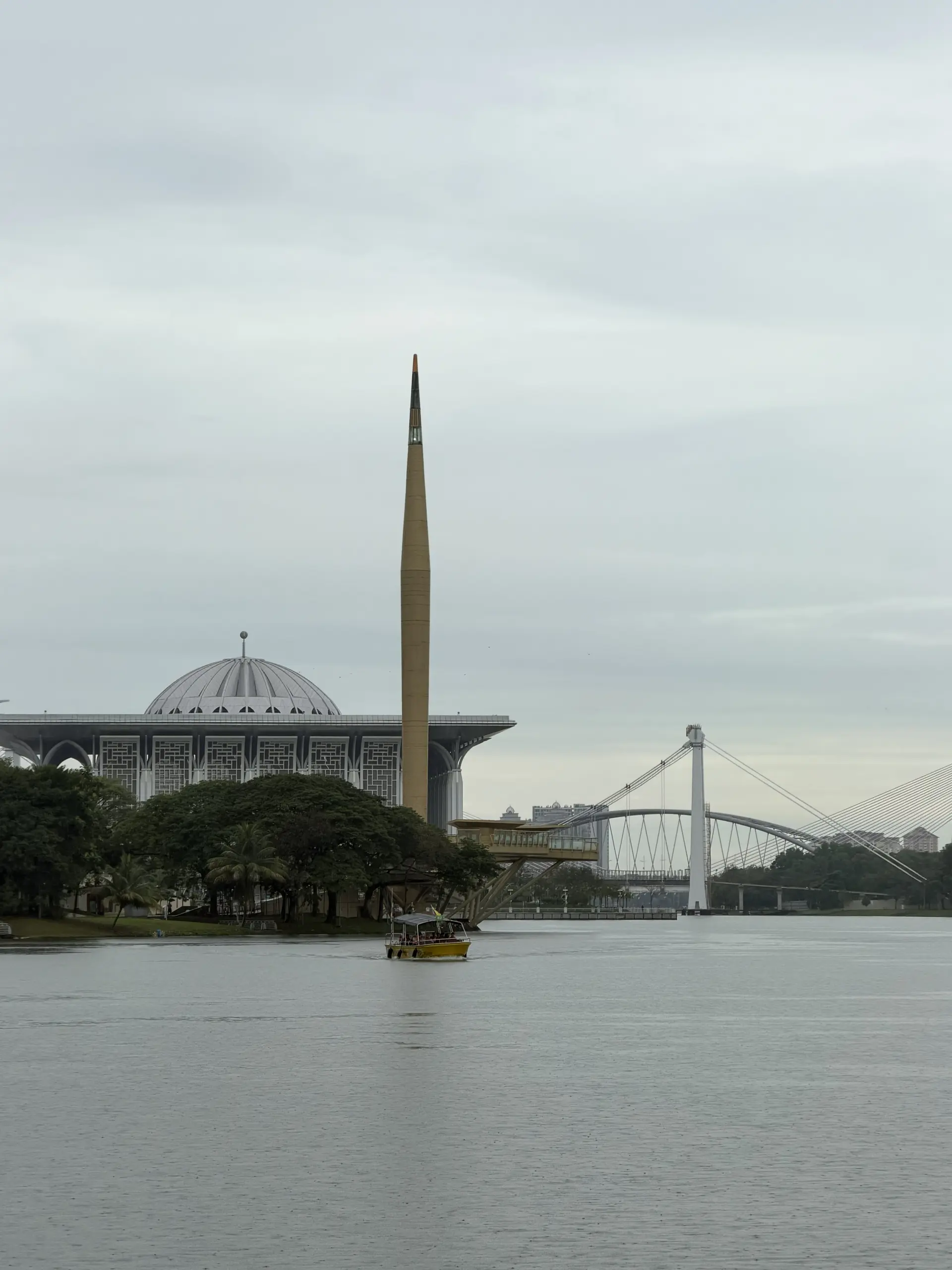 Putrajaya Lake (Tasik Putrajaya) - Garden & Park in Putrajaya