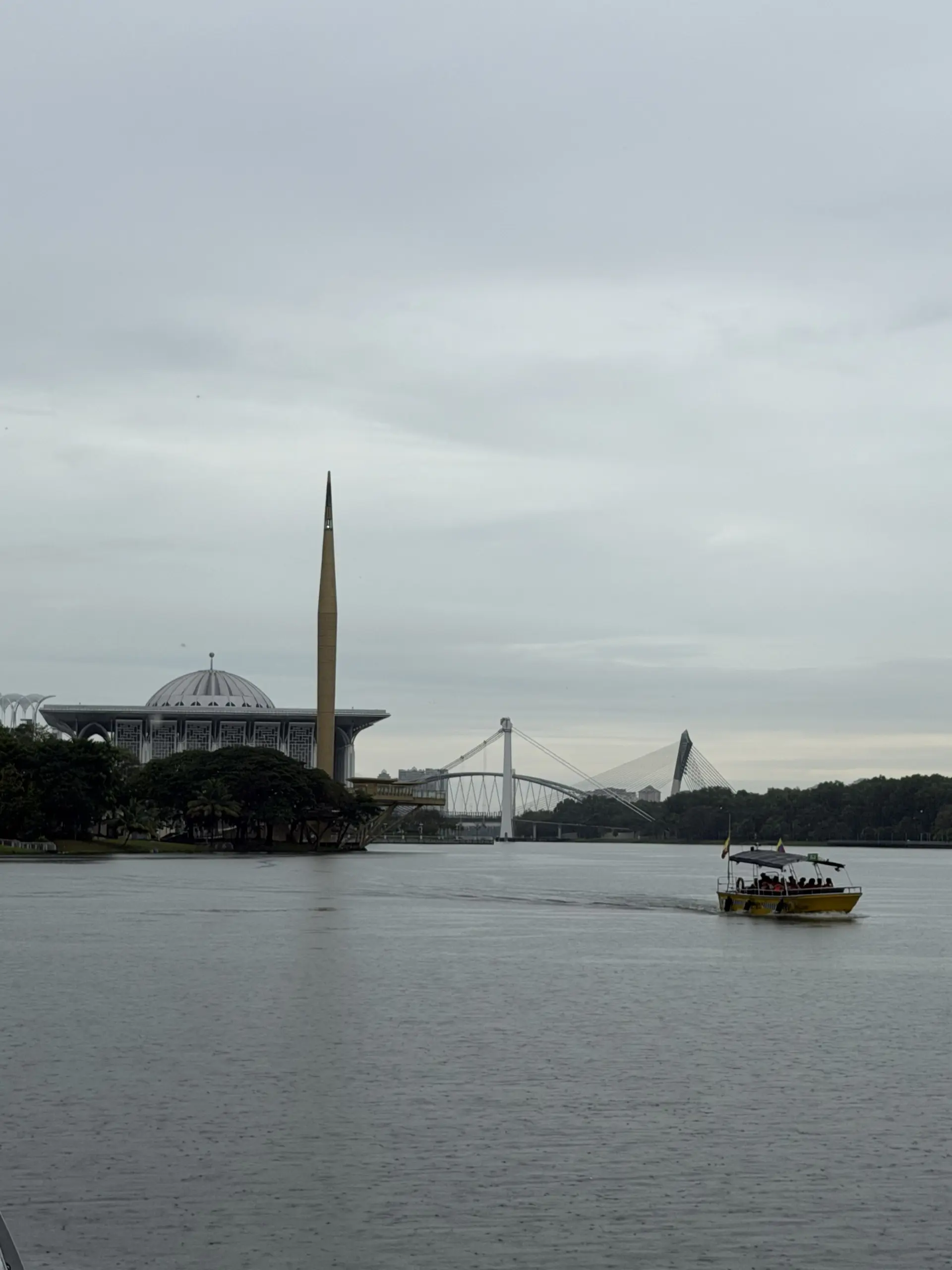 Putrajaya Lake (Tasik Putrajaya) - Garden & Park in Putrajaya