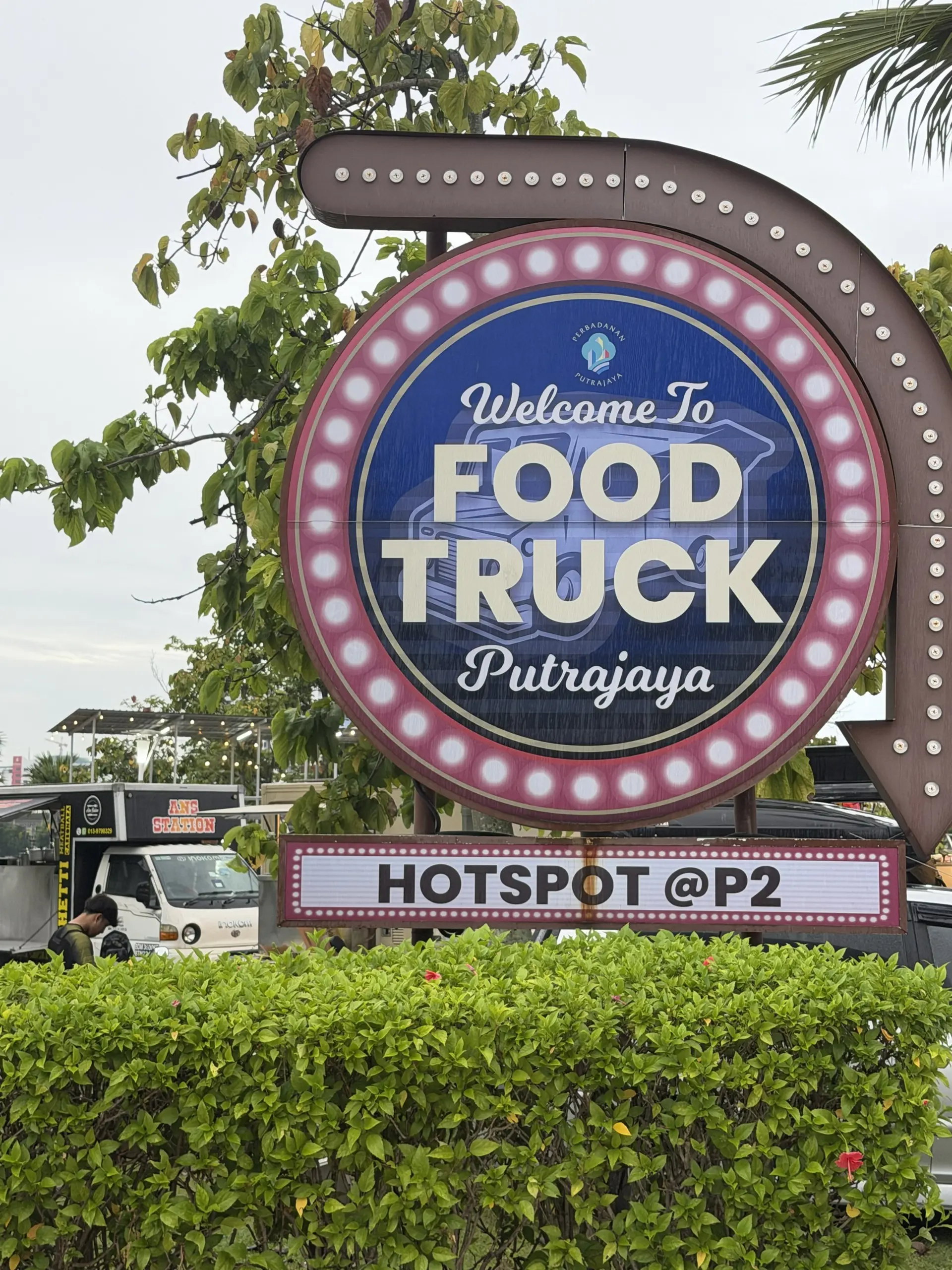 Food Truck Hotspot Presint 2 - Food Court in Putrajaya