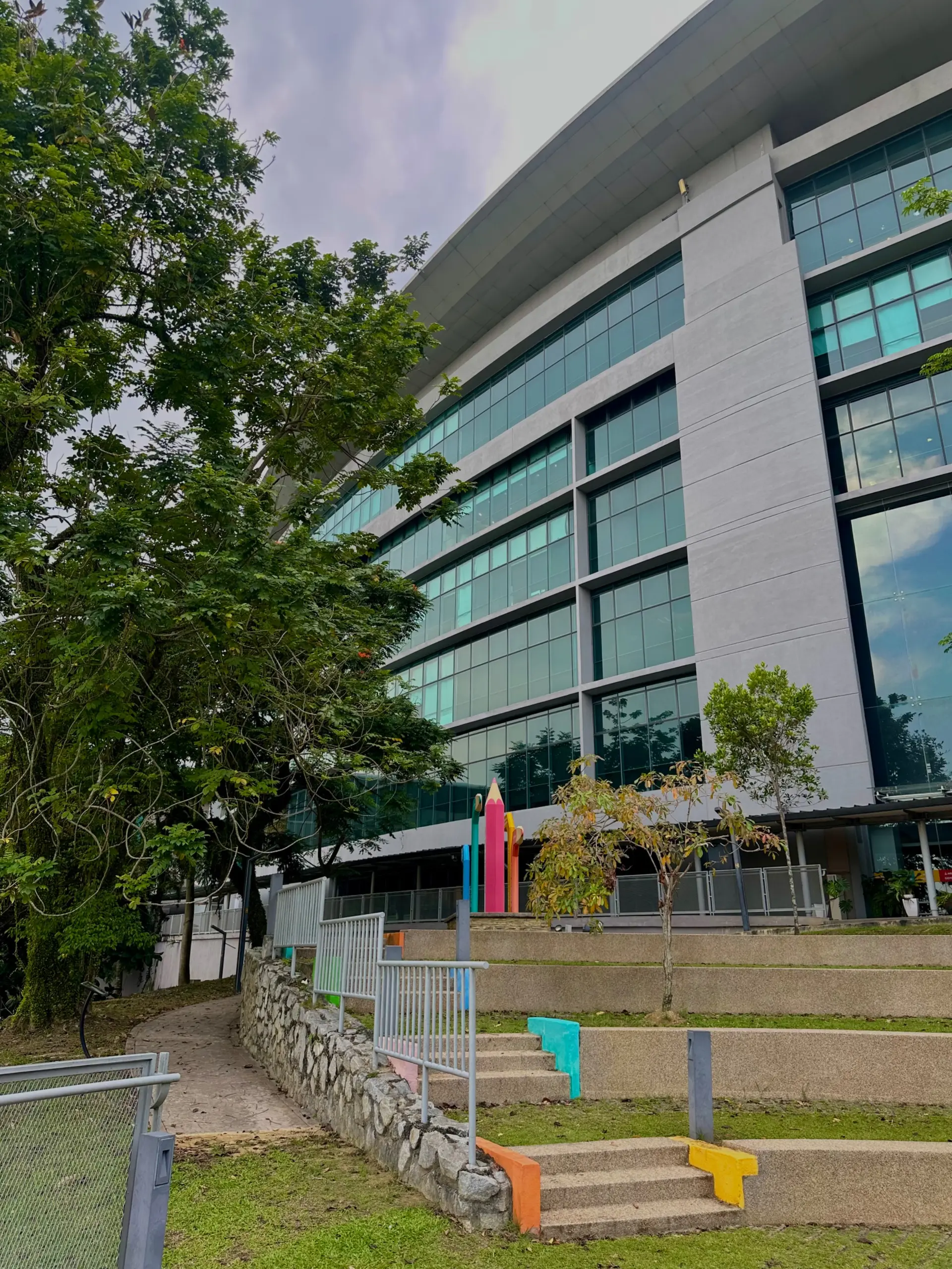 Perpustakaan Tun Raja Uda - Educational Site in Shah Alam