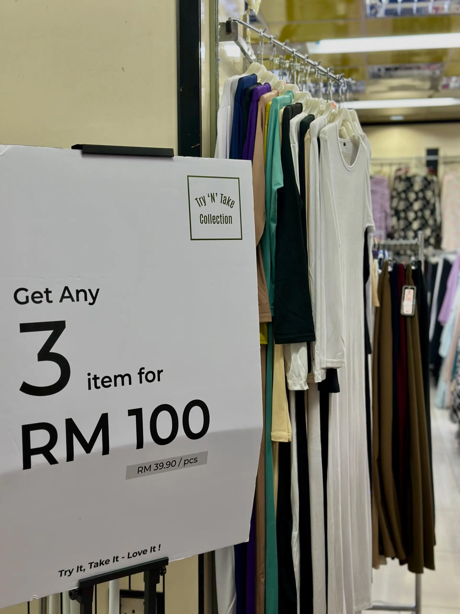 Kompleks PKNS - Shopping & Market in Shah Alam