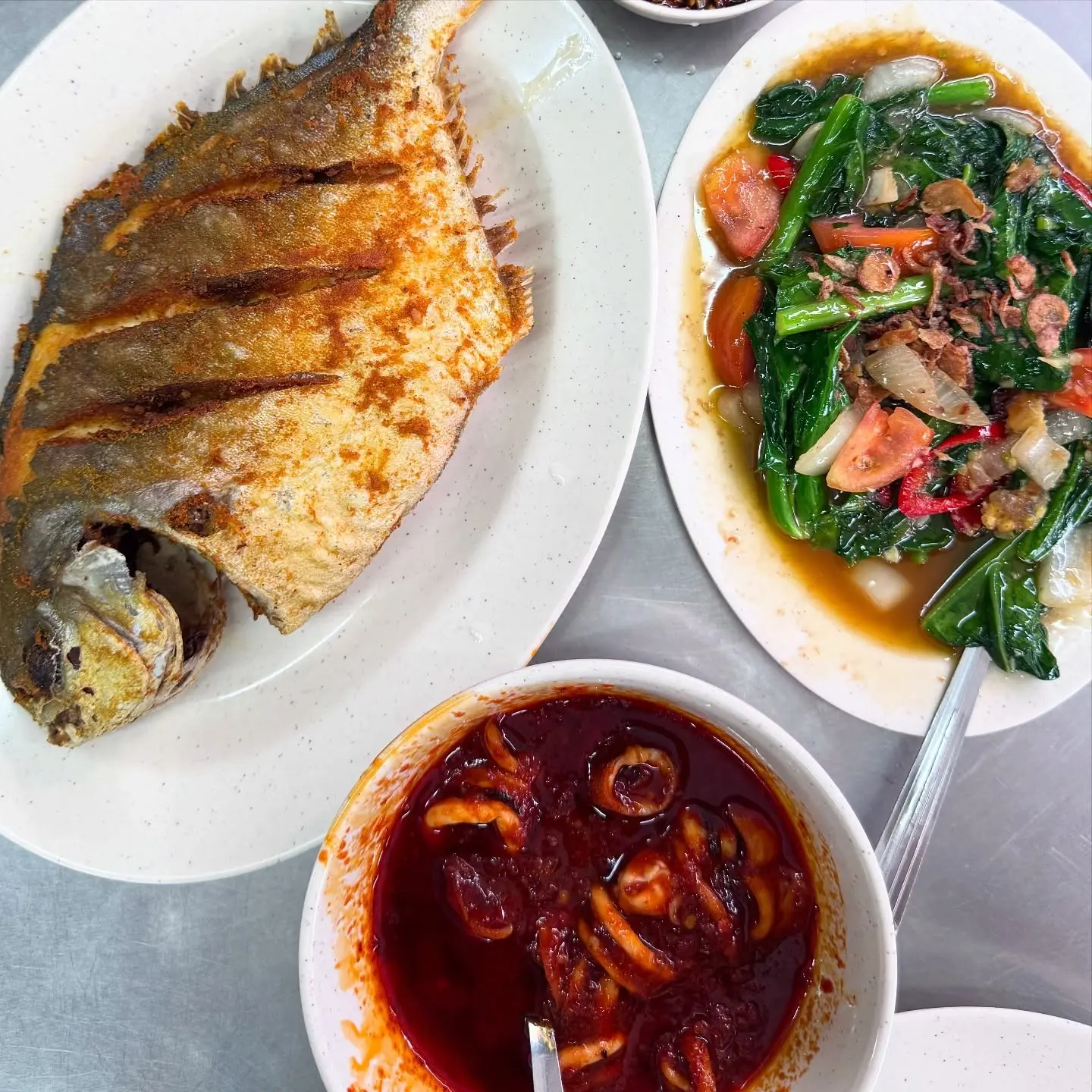 Ana Ikan Bakar Petai