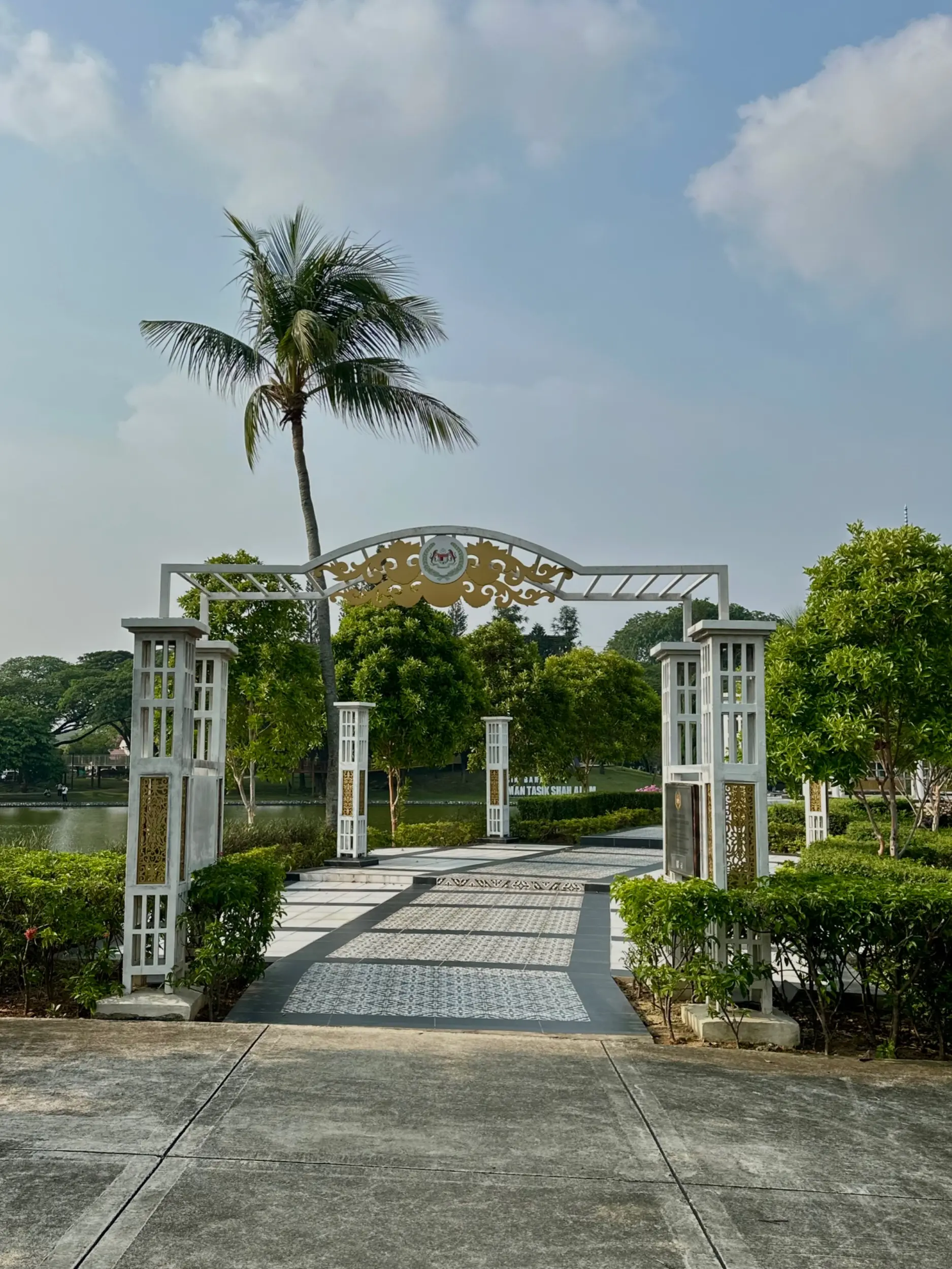 Taman Tasik Shah Alam - Garden & Park in Shah Alam